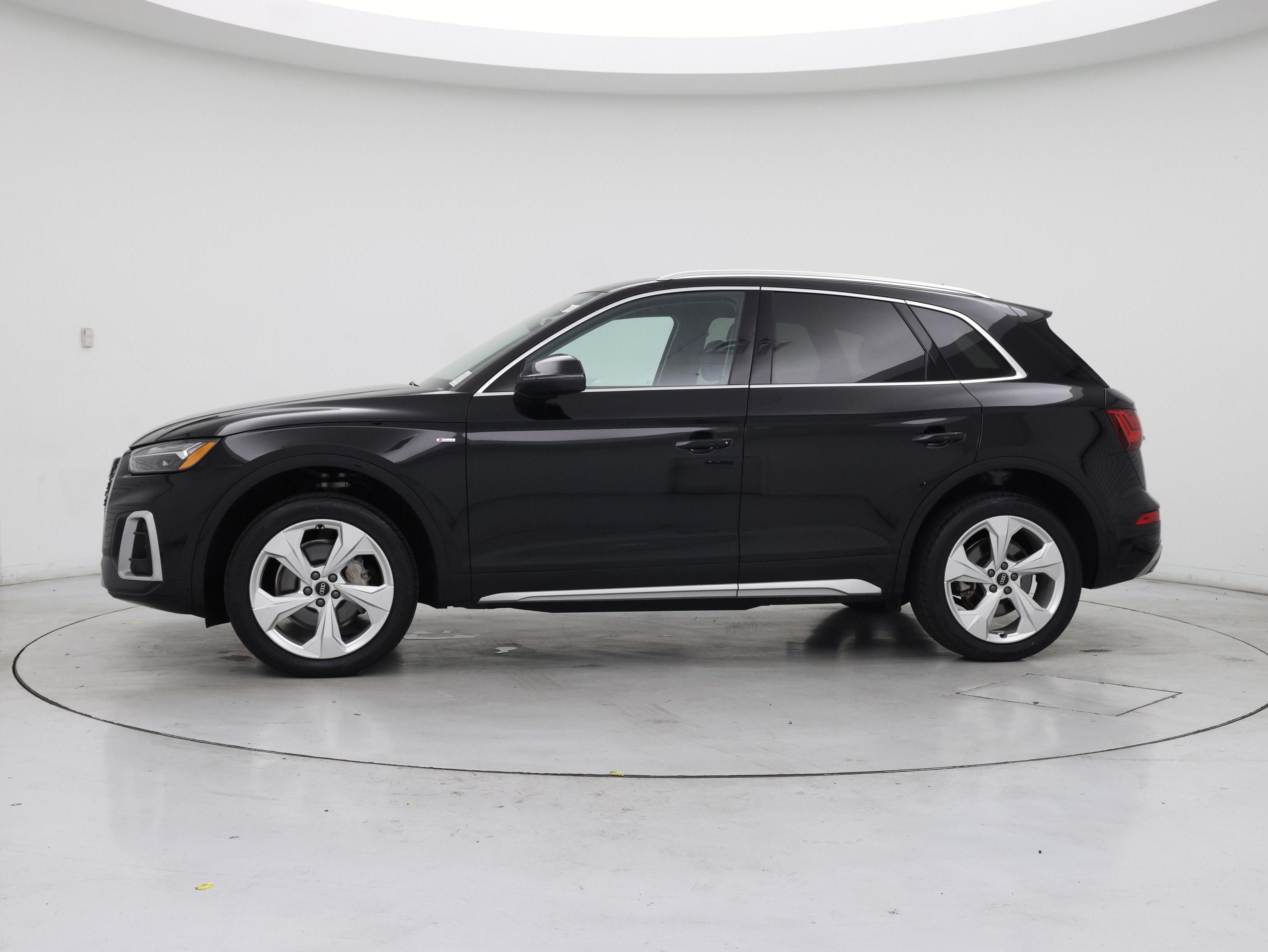 Thumbnail: 2023 Audi Q5 - 3