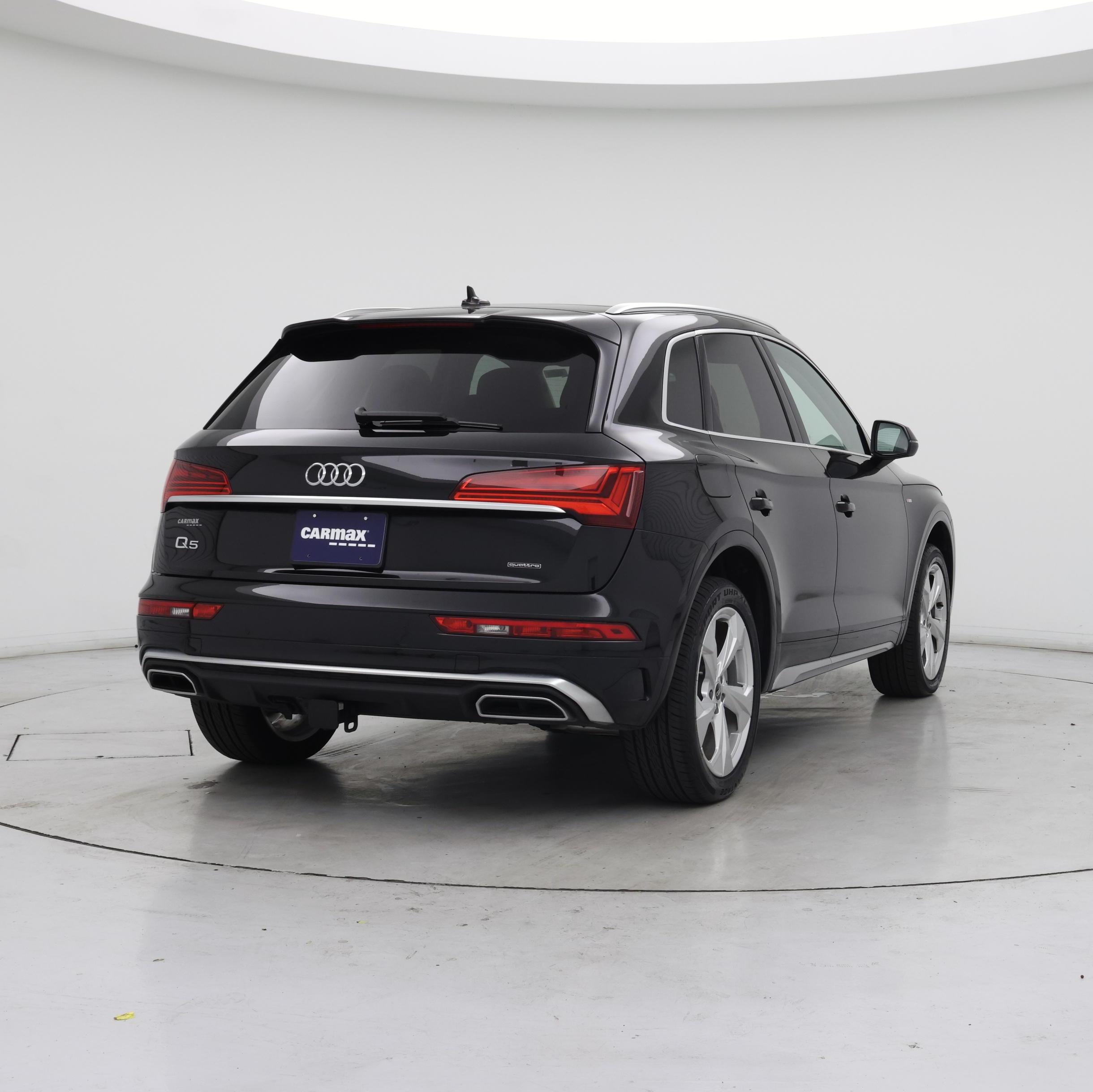 Thumbnail: 2023 Audi Q5 - 8