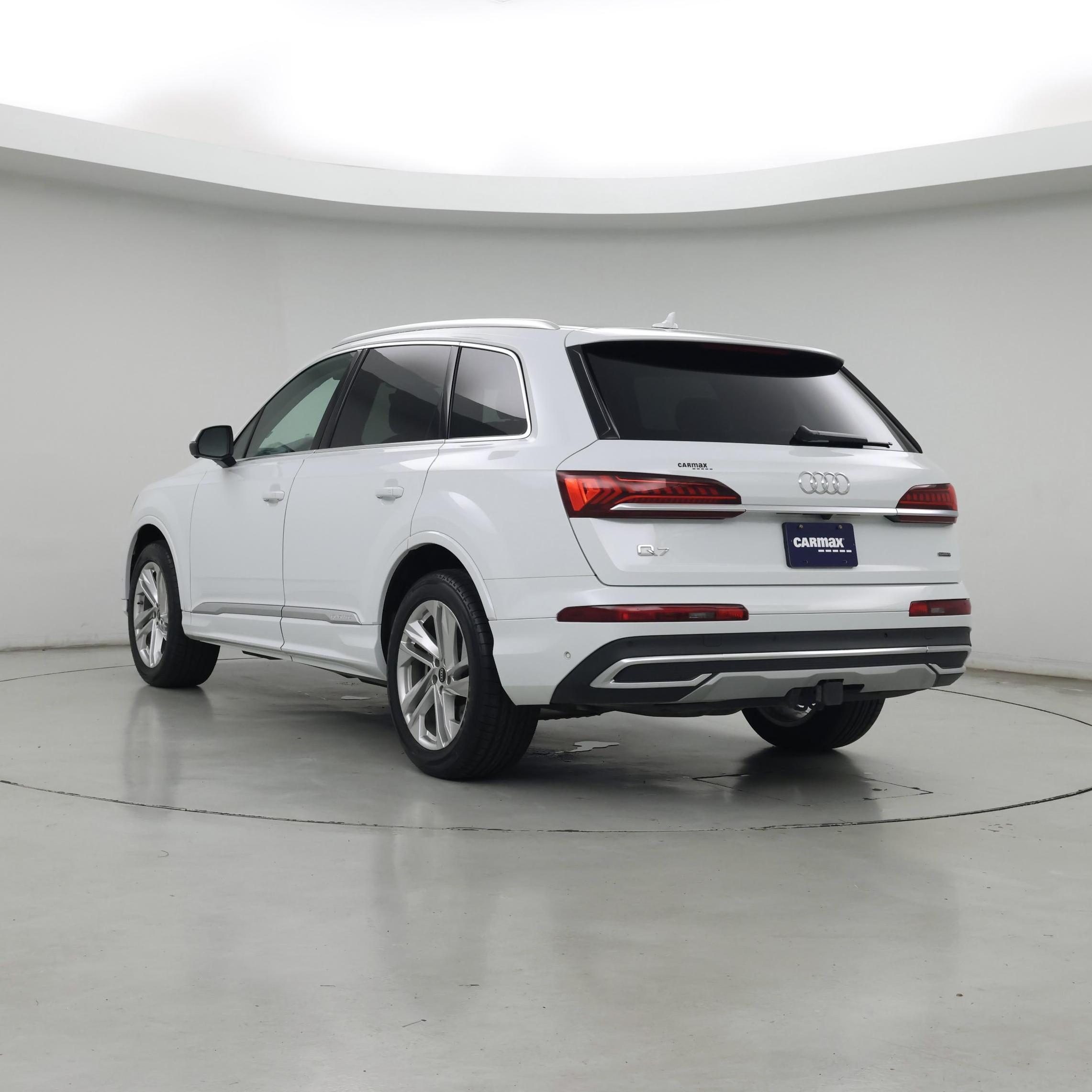 Thumbnail: 2023 Audi Q7 - 2
