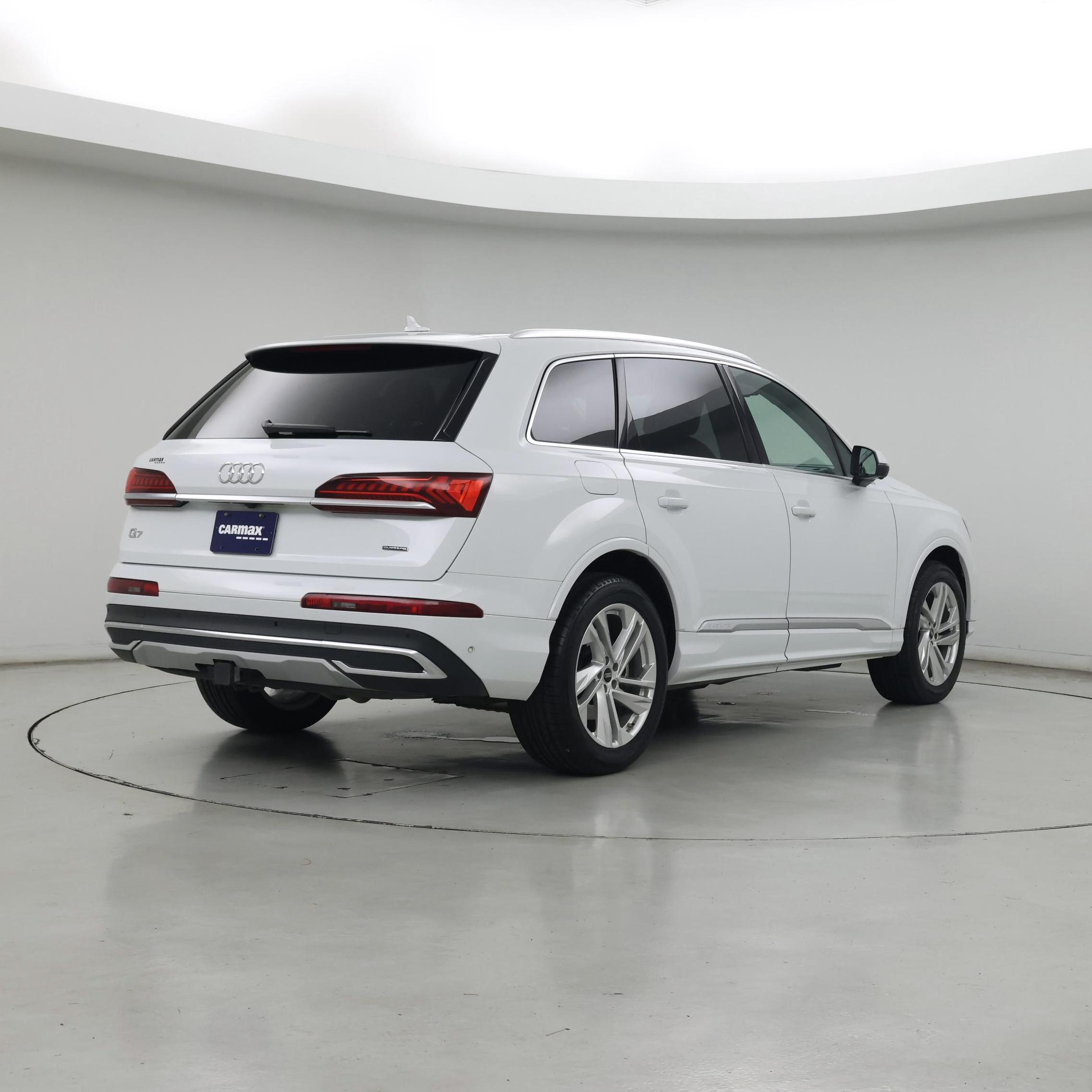 Thumbnail: 2023 Audi Q7 - 8