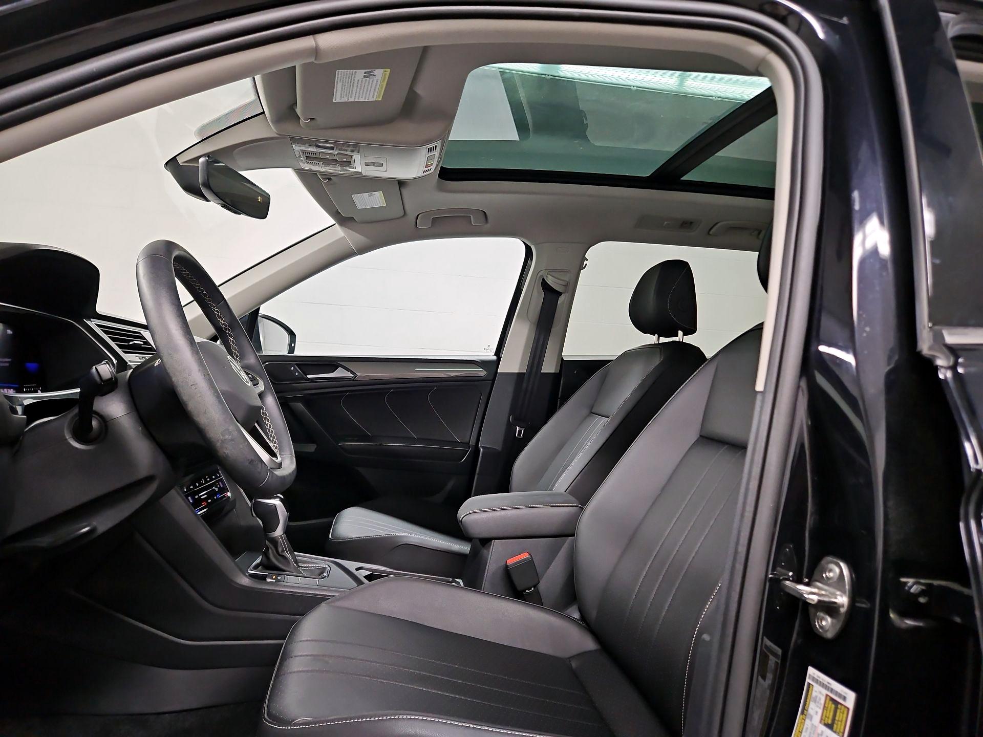 Thumbnail: 2023 Volkswagen Tiguan - 19