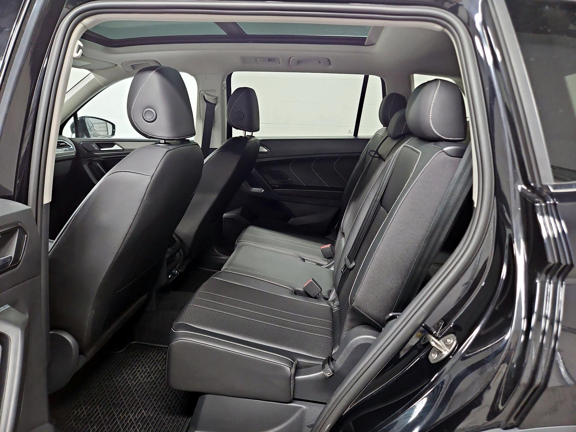 Thumbnail: 2023 Volkswagen Tiguan - 20