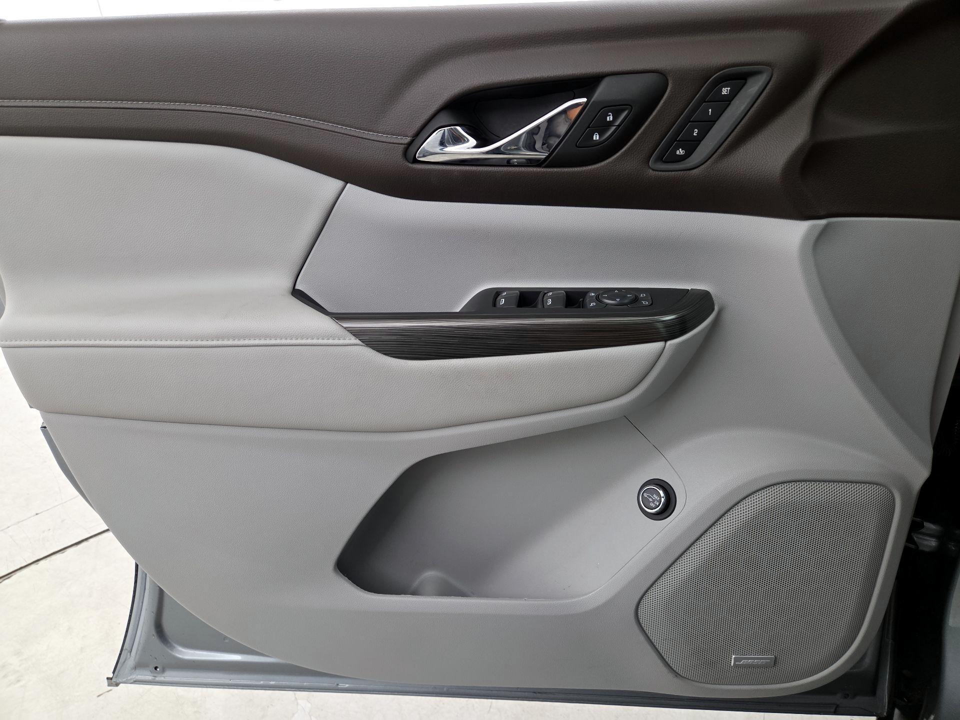 Thumbnail: 2023 GMC Acadia - 12