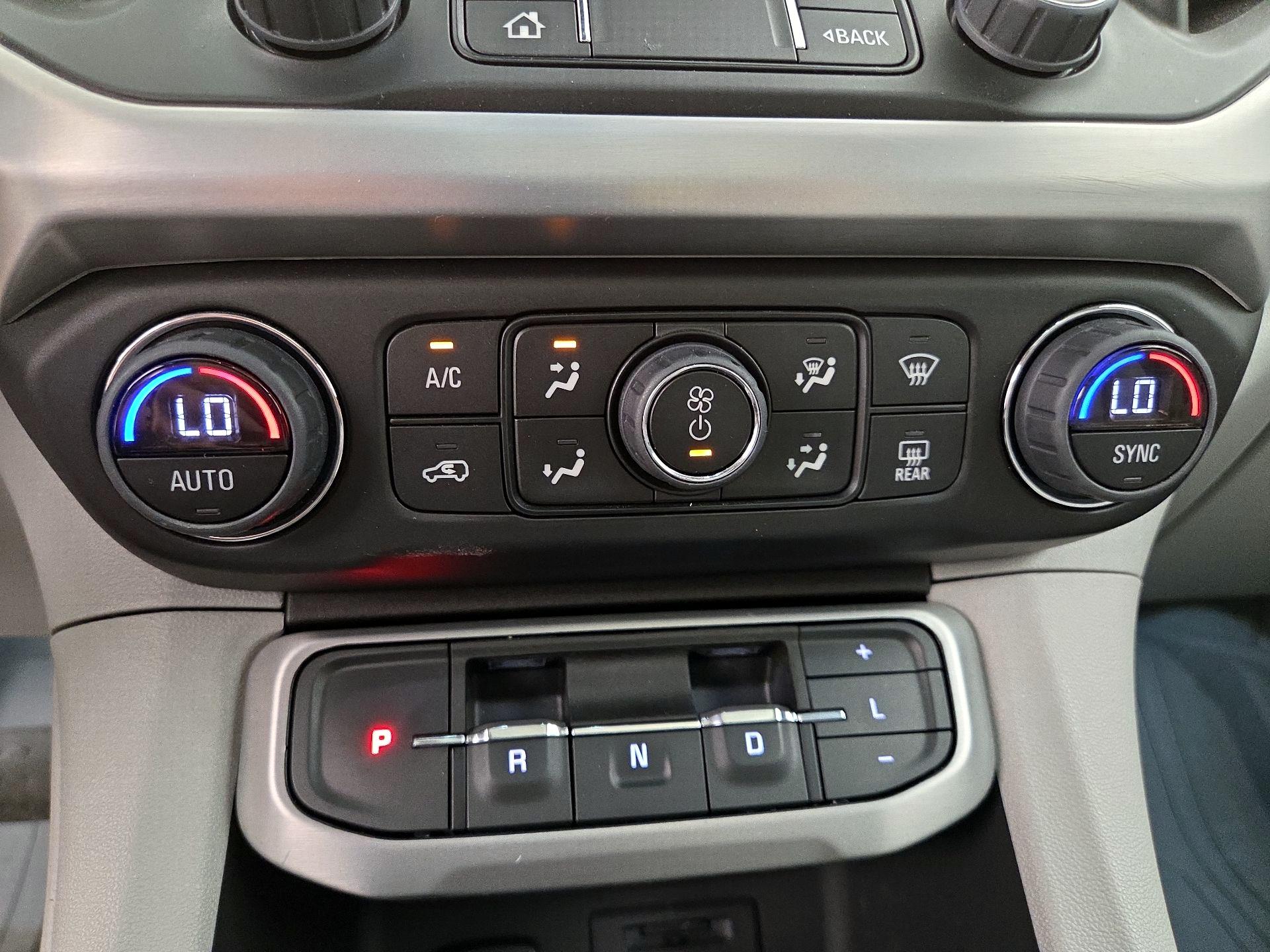 Thumbnail: 2023 GMC Acadia - 17