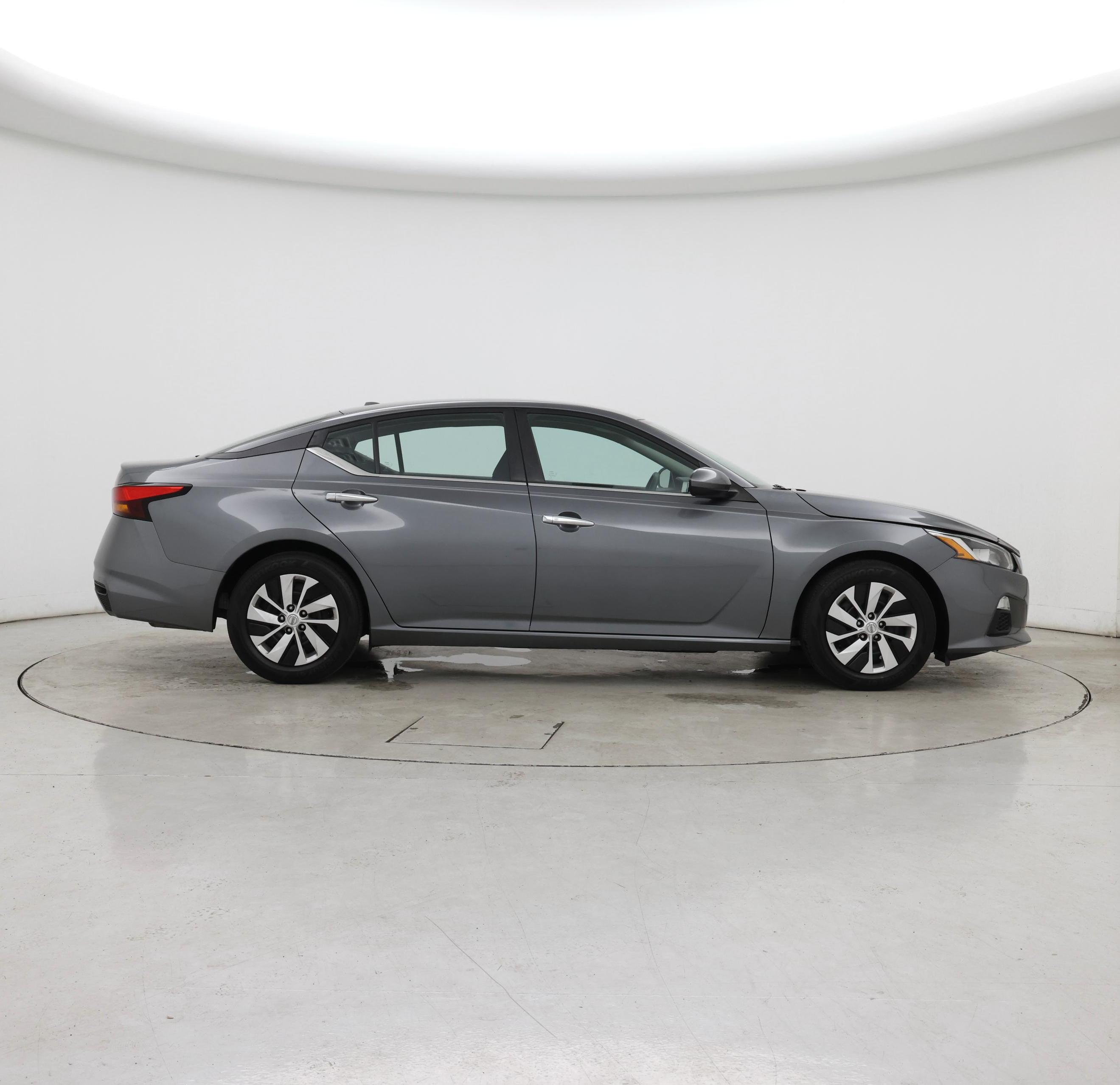 Thumbnail: 2020 Nissan Altima - 7