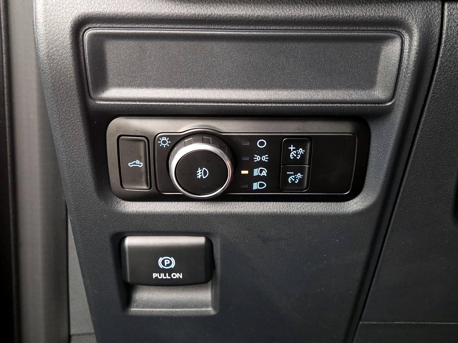 2024 Ford F-150 STX - Photo 14