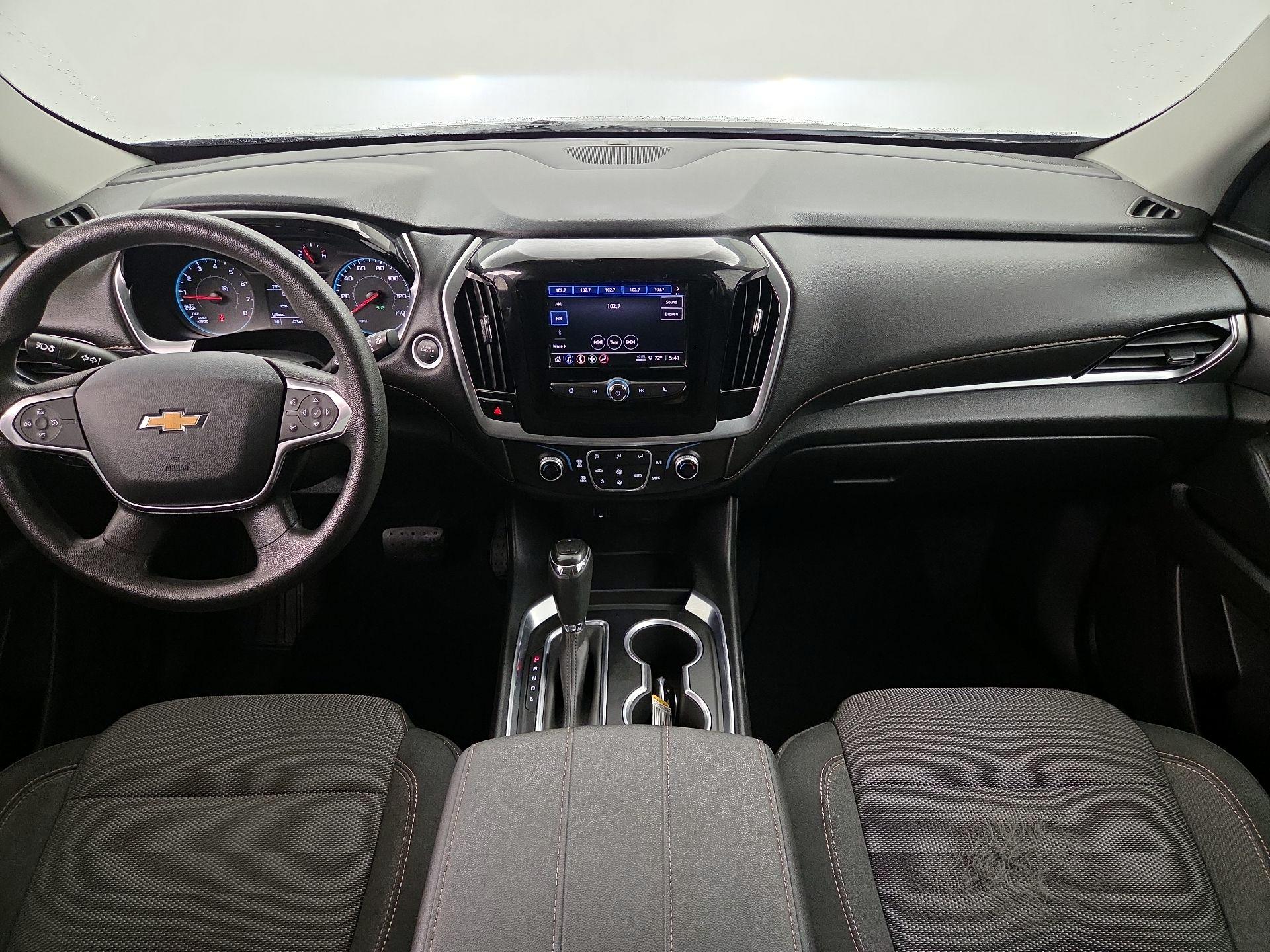 Thumbnail: 2020 Chevrolet Traverse - 9