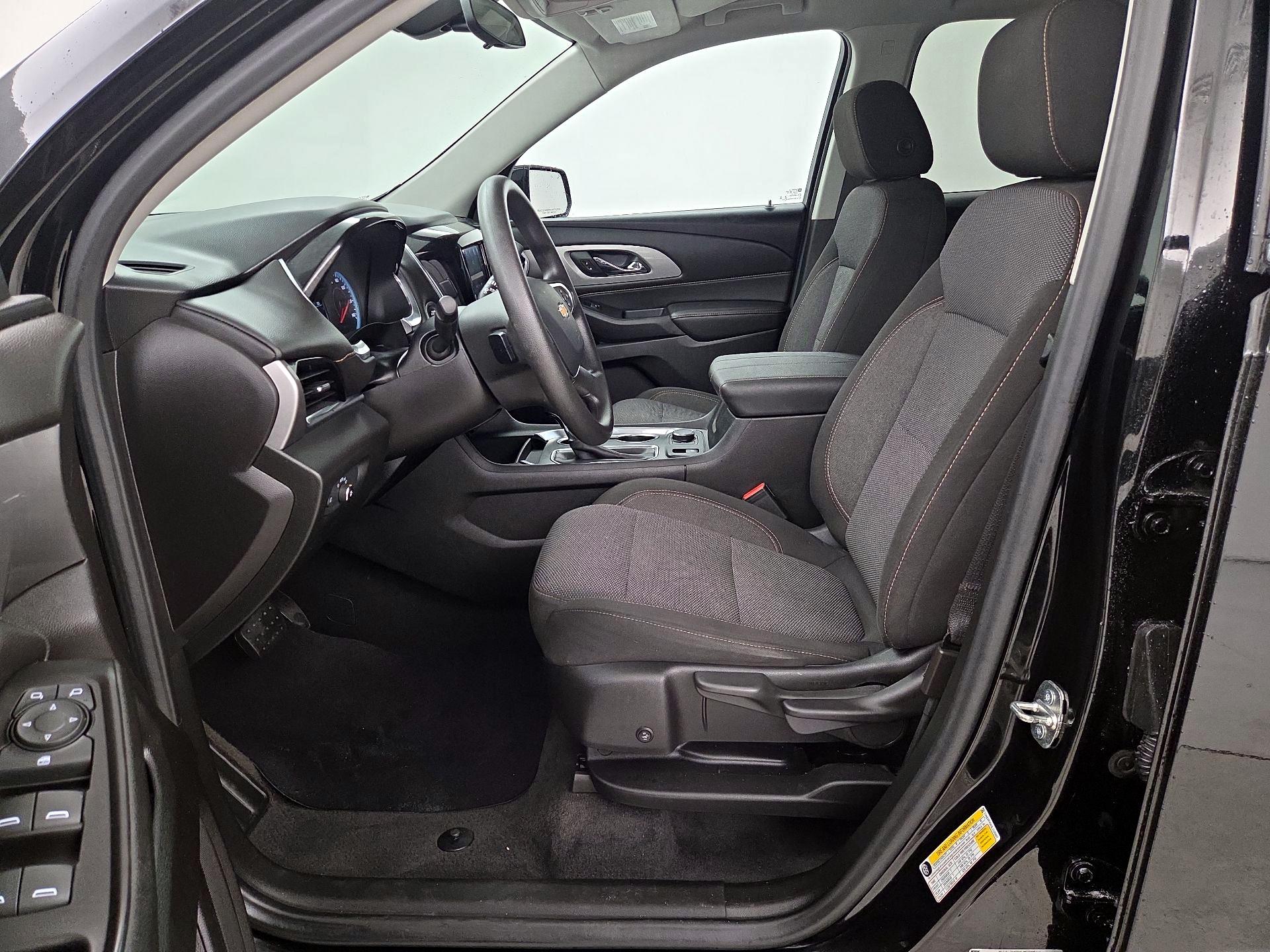 Thumbnail: 2020 Chevrolet Traverse - 11
