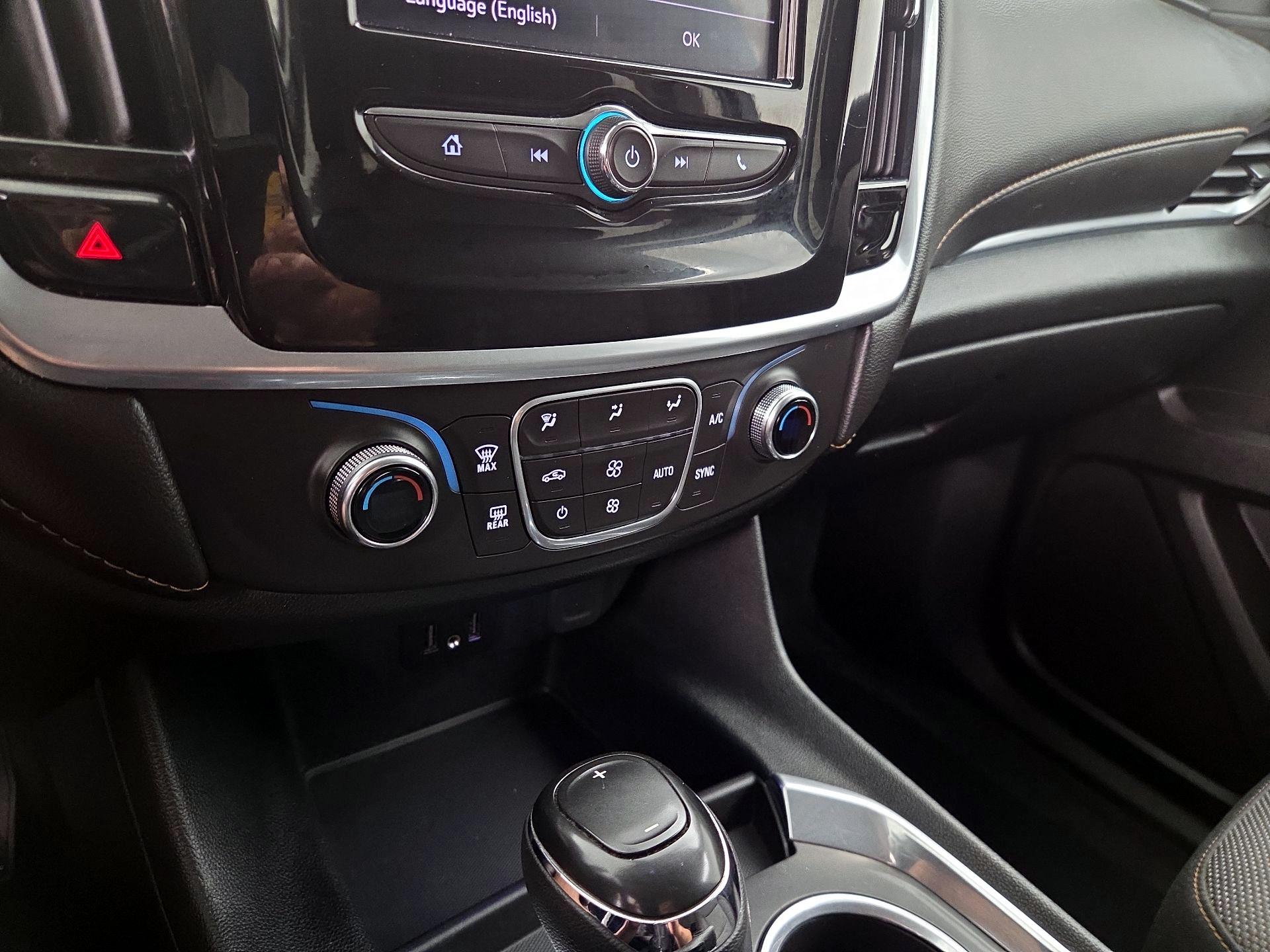 Thumbnail: 2020 Chevrolet Traverse - 16