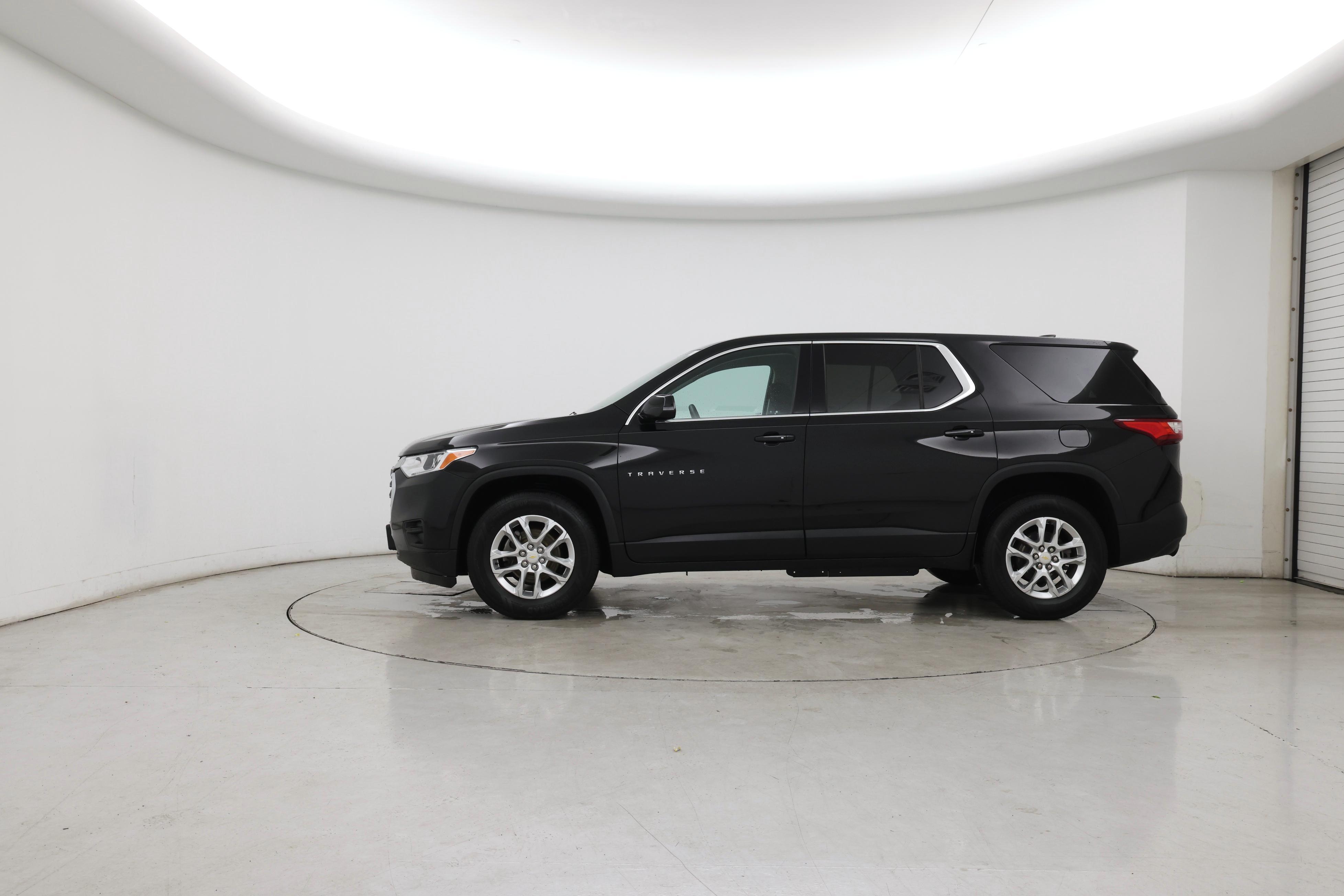 Thumbnail: 2020 Chevrolet Traverse - 3