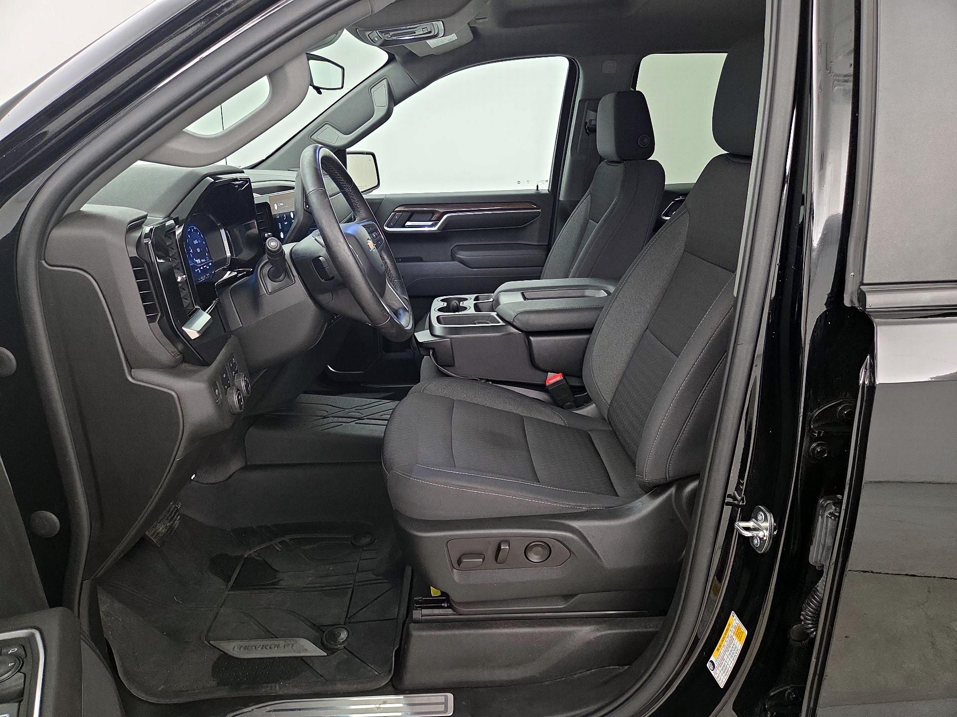 Thumbnail: 2022 Chevrolet Silverado 1500 - 11