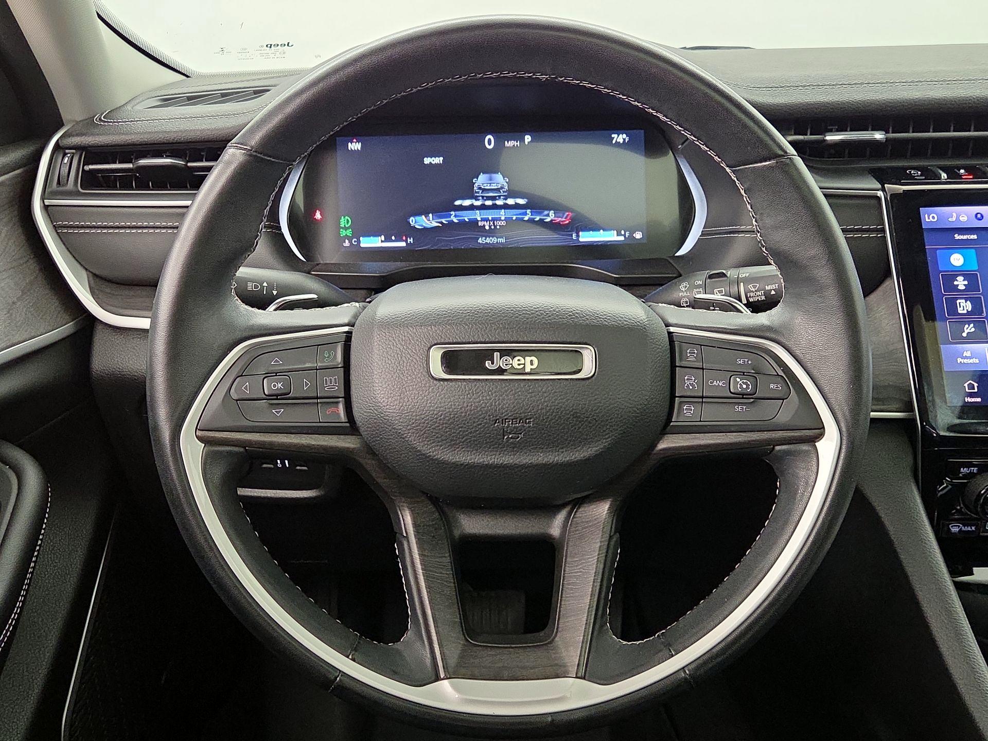 Thumbnail: 2022 Jeep Grand Cherokee - 10