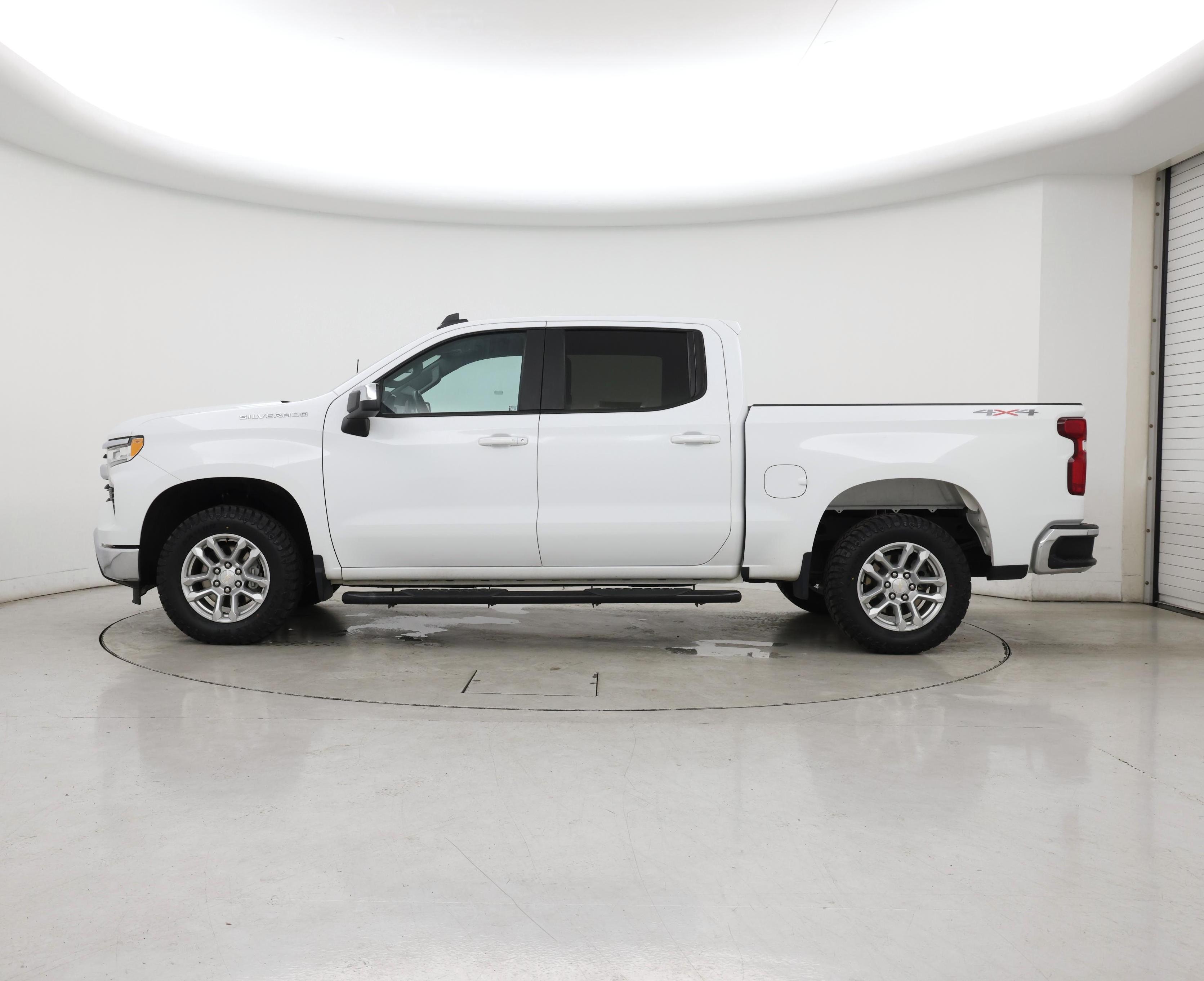 Thumbnail: 2023 Chevrolet Silverado 1500 - 3