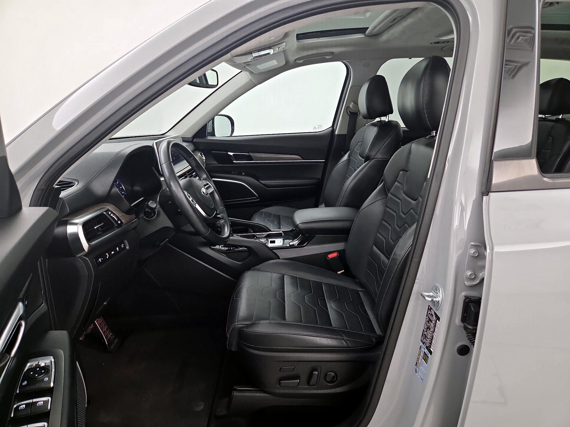 Thumbnail: 2021 Kia Telluride - 11