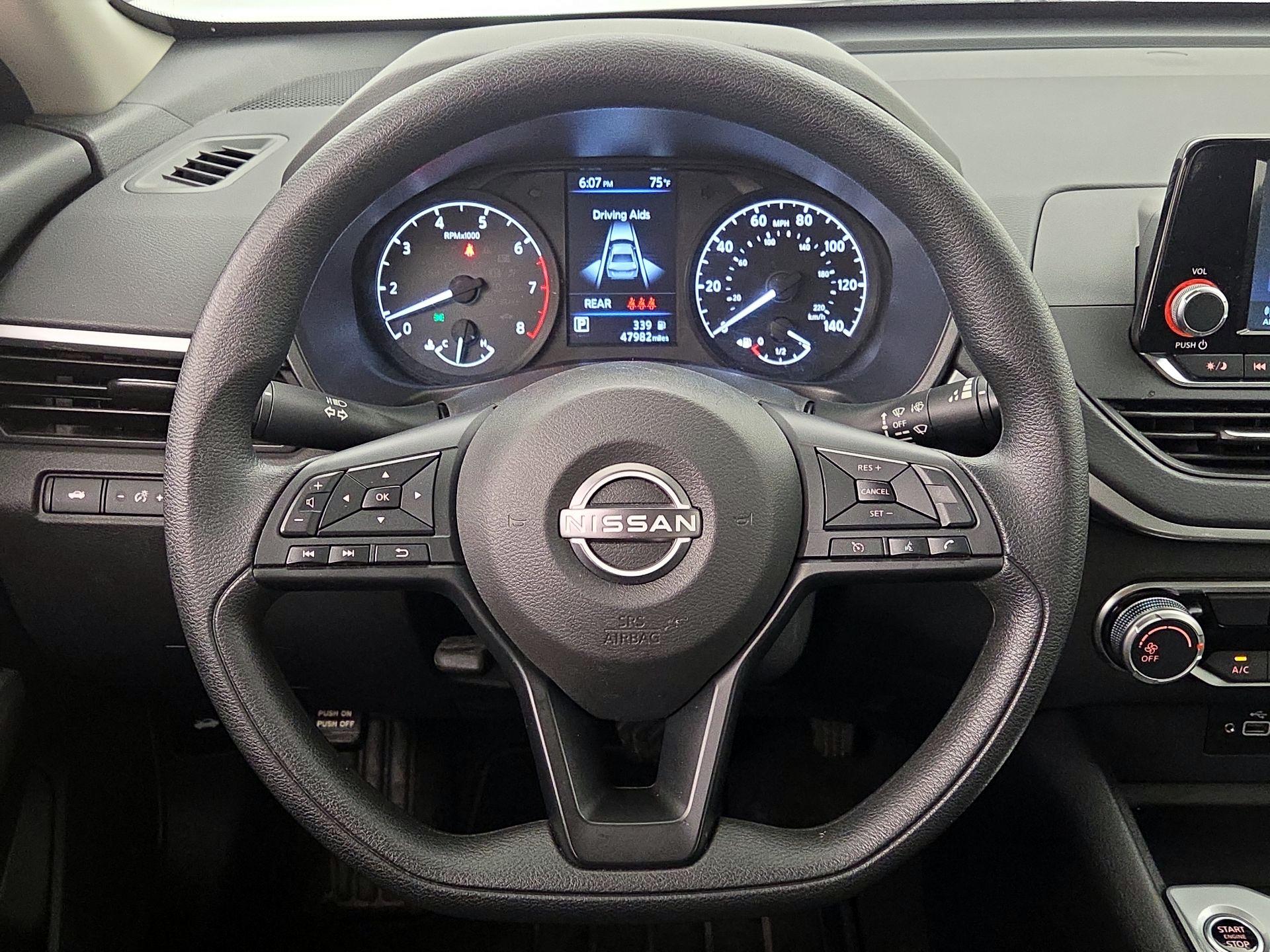 Thumbnail: 2024 Nissan Altima - 10