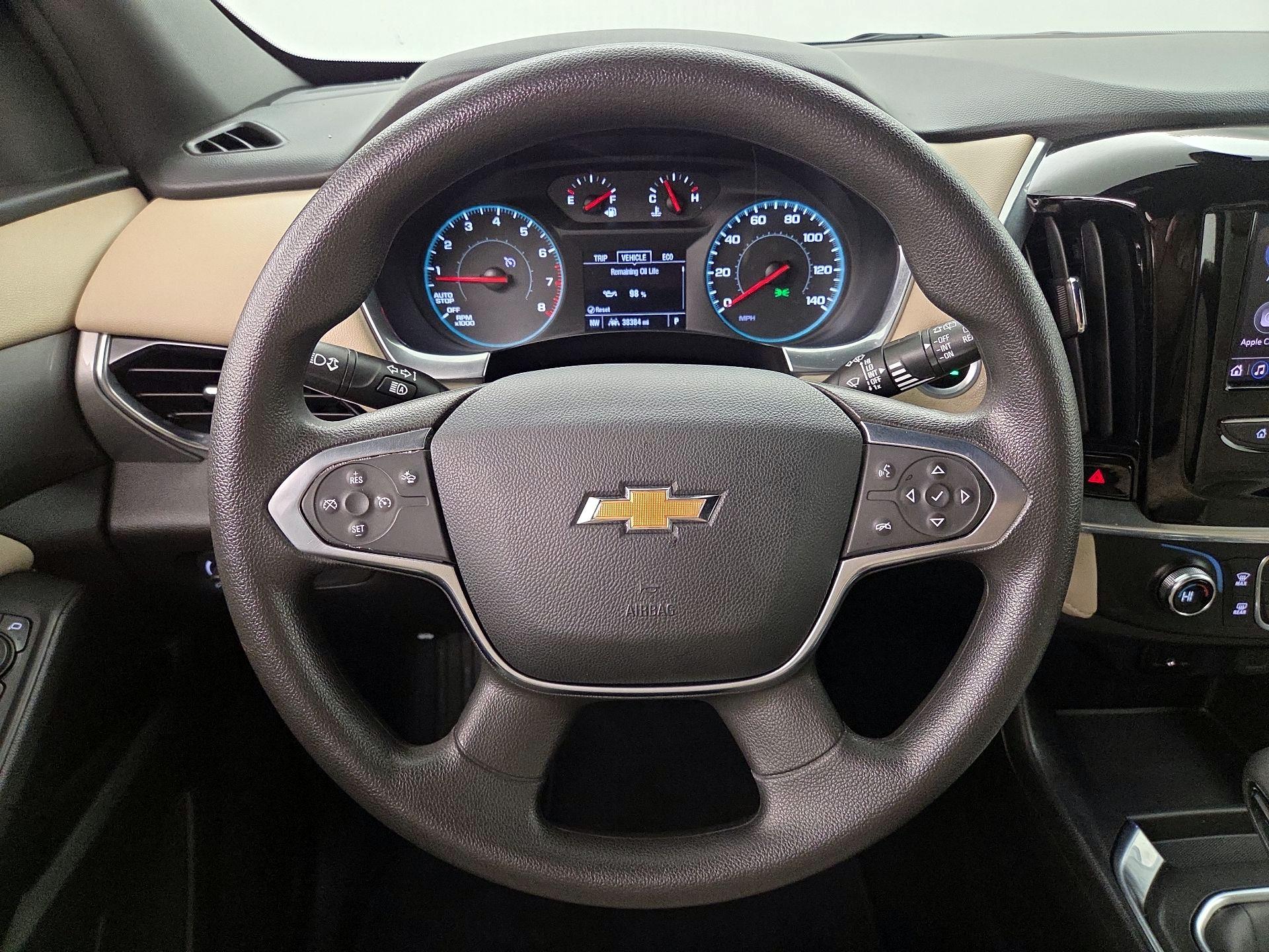 Thumbnail: 2023 Chevrolet Traverse - 10
