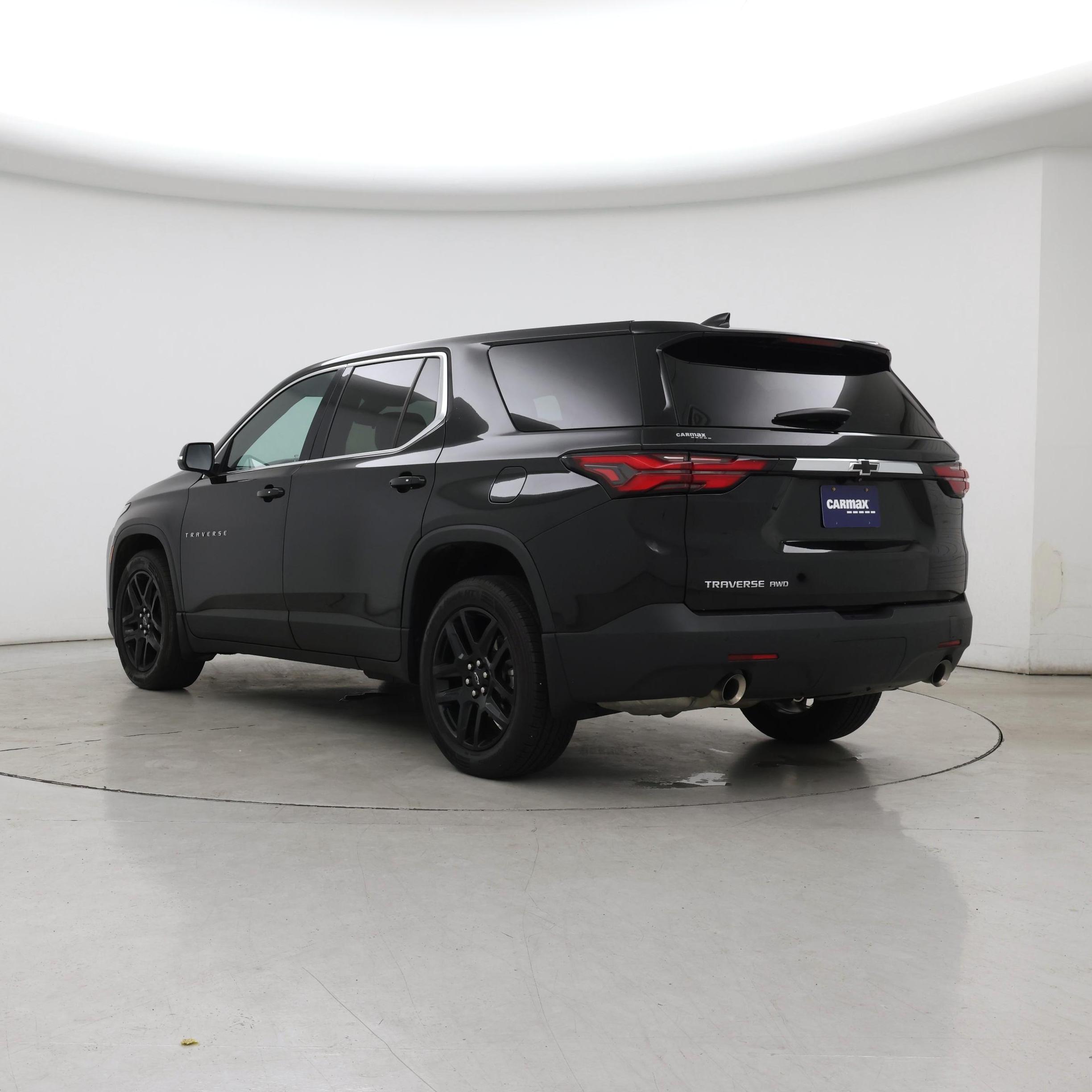 Thumbnail: 2023 Chevrolet Traverse - 2