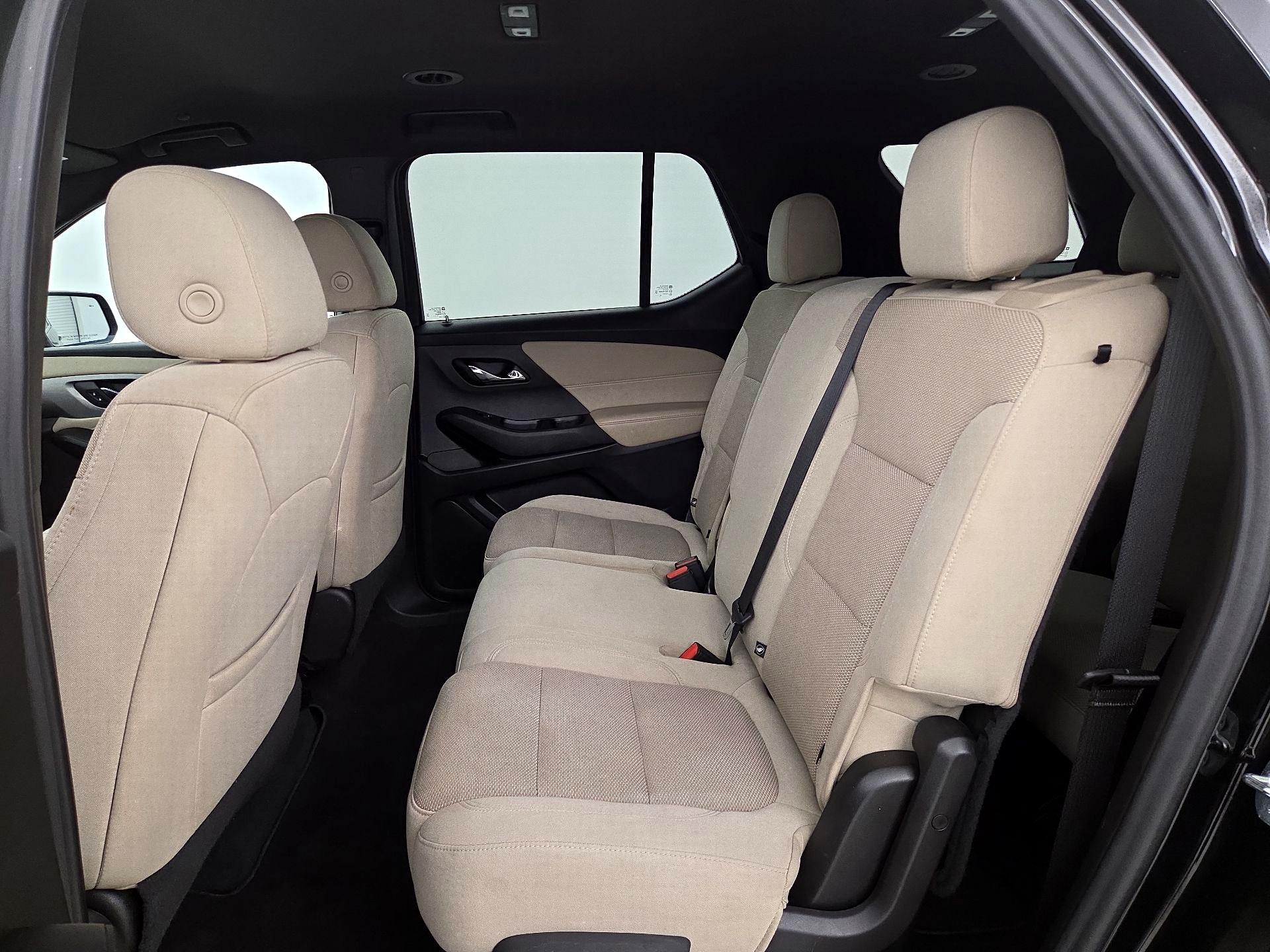 Thumbnail: 2023 Chevrolet Traverse - 19