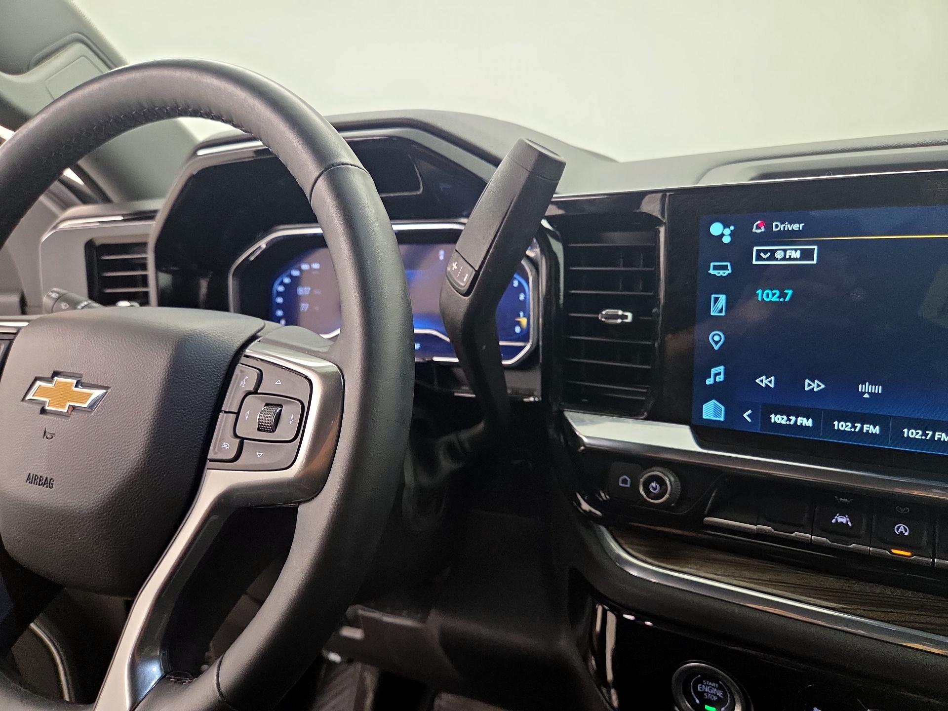 Thumbnail: 2024 Chevrolet Silverado 1500 - 17