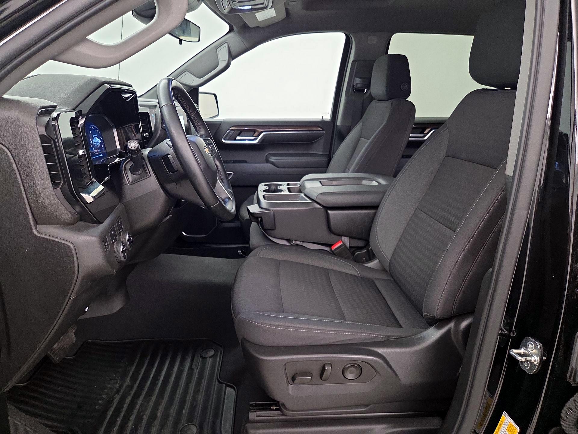 Thumbnail: 2023 Chevrolet Silverado 1500 - 11