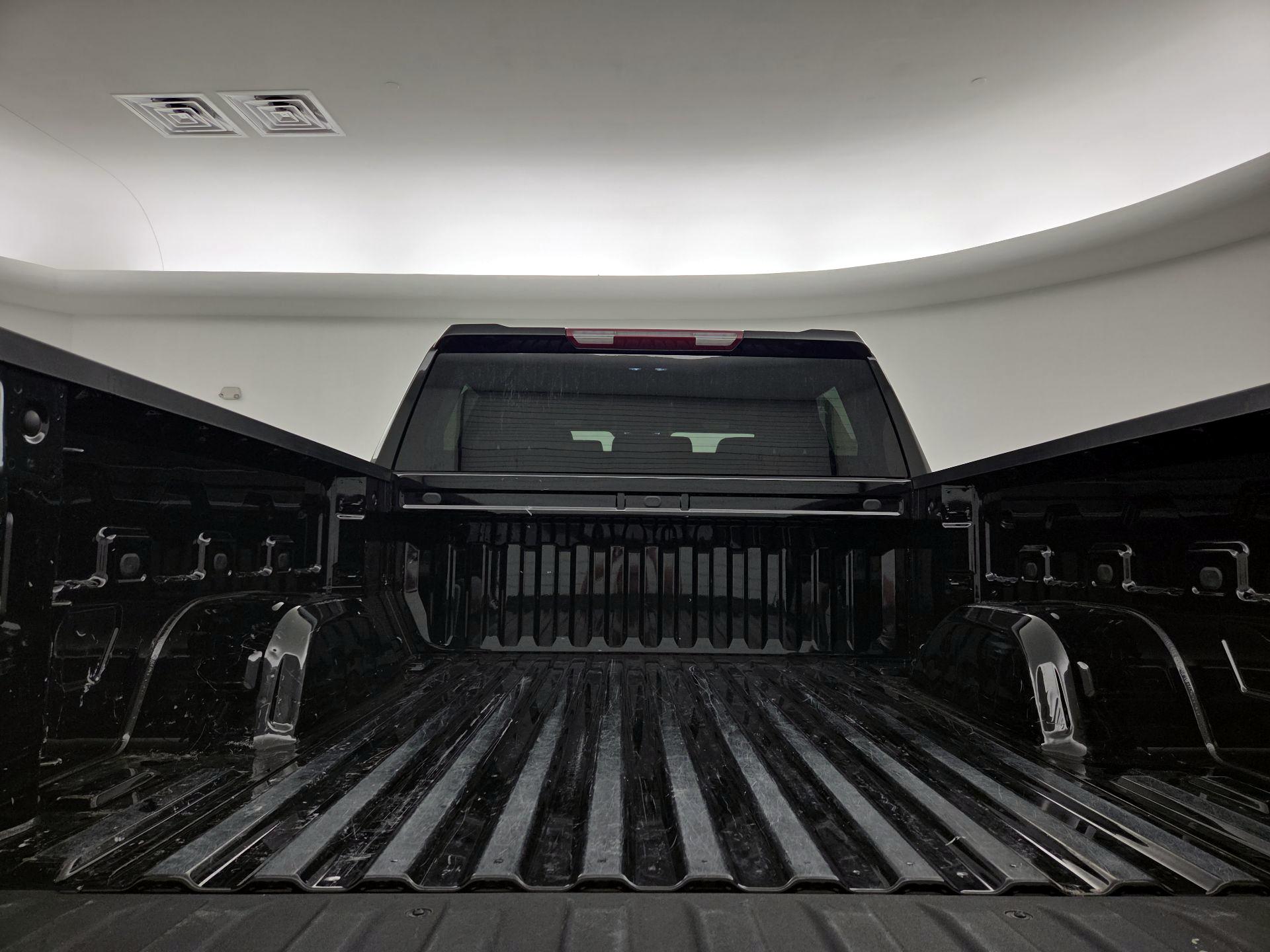 Thumbnail: 2023 Chevrolet Silverado 1500 - 20