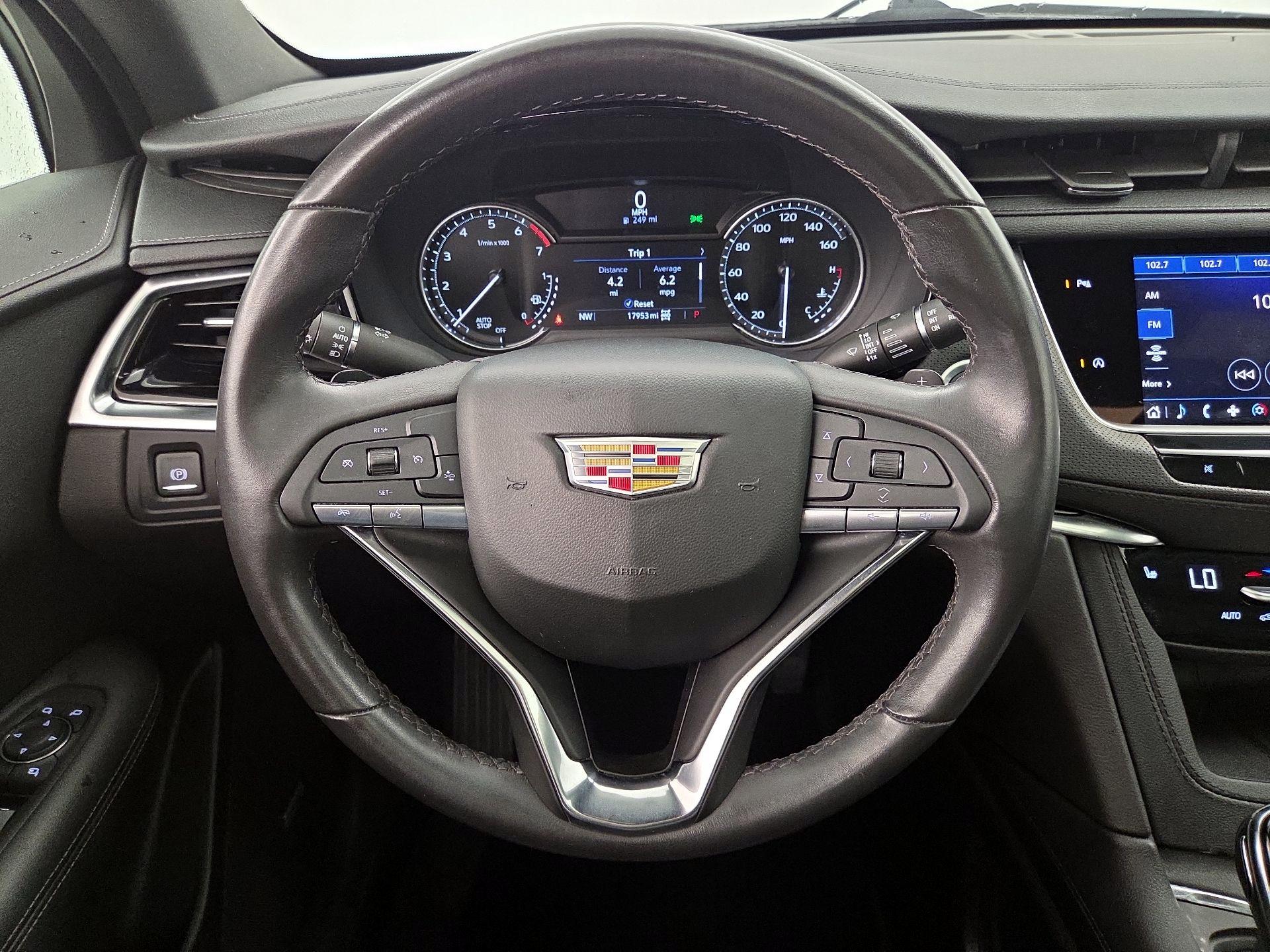 Thumbnail: 2024 Cadillac XT6 - 10
