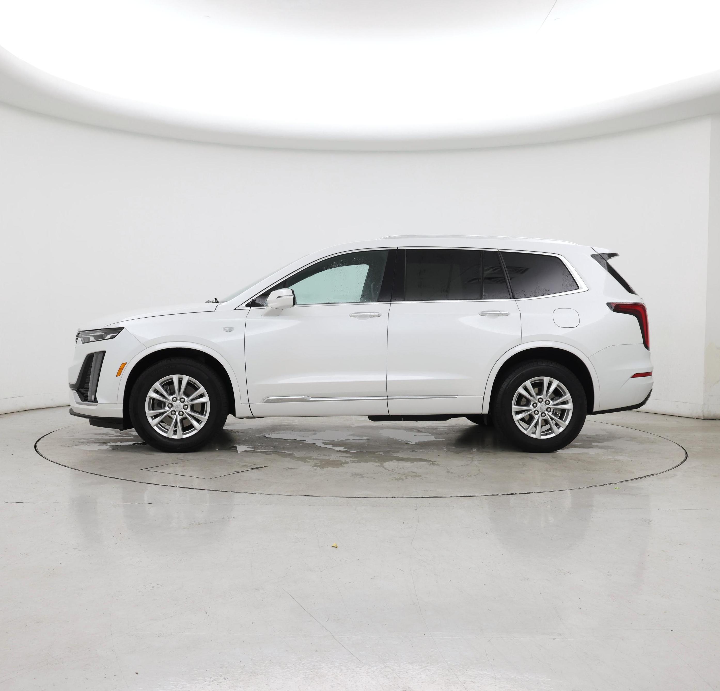 Thumbnail: 2024 Cadillac XT6 - 3