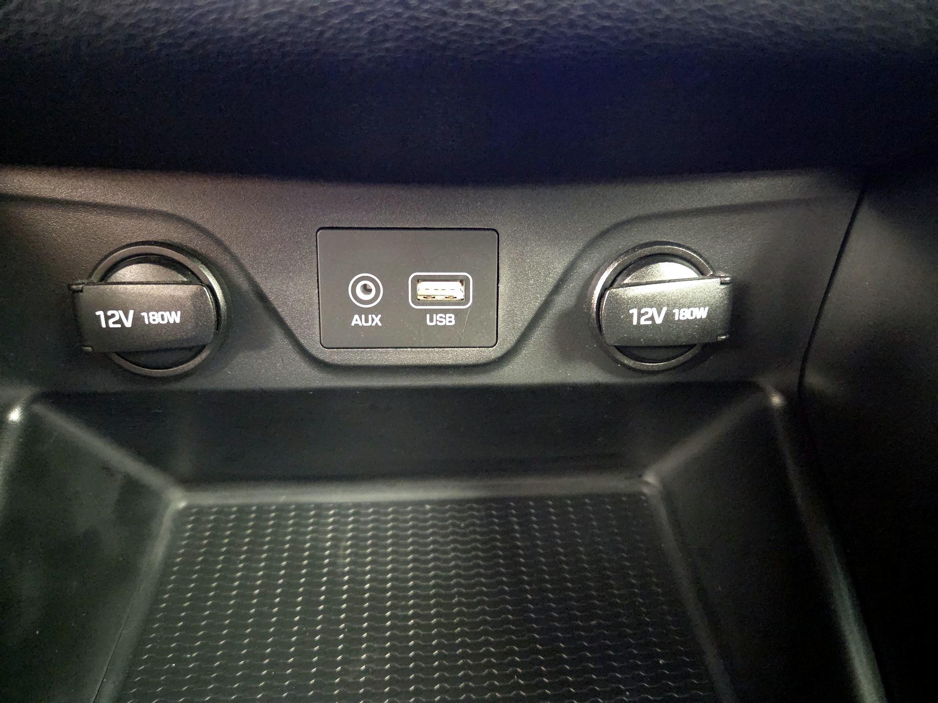 Thumbnail: 2020 Hyundai Tucson - 18