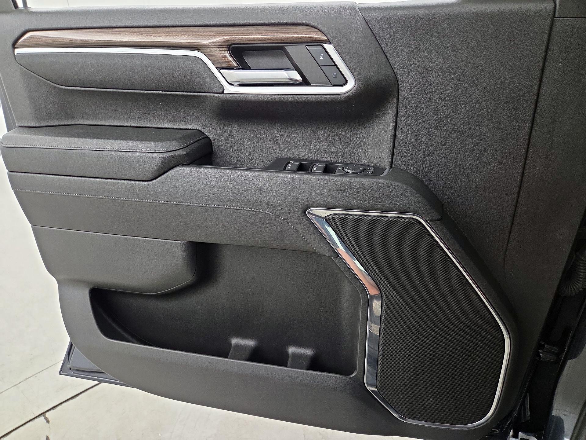 Thumbnail: 2023 Chevrolet Silverado 1500 - 12