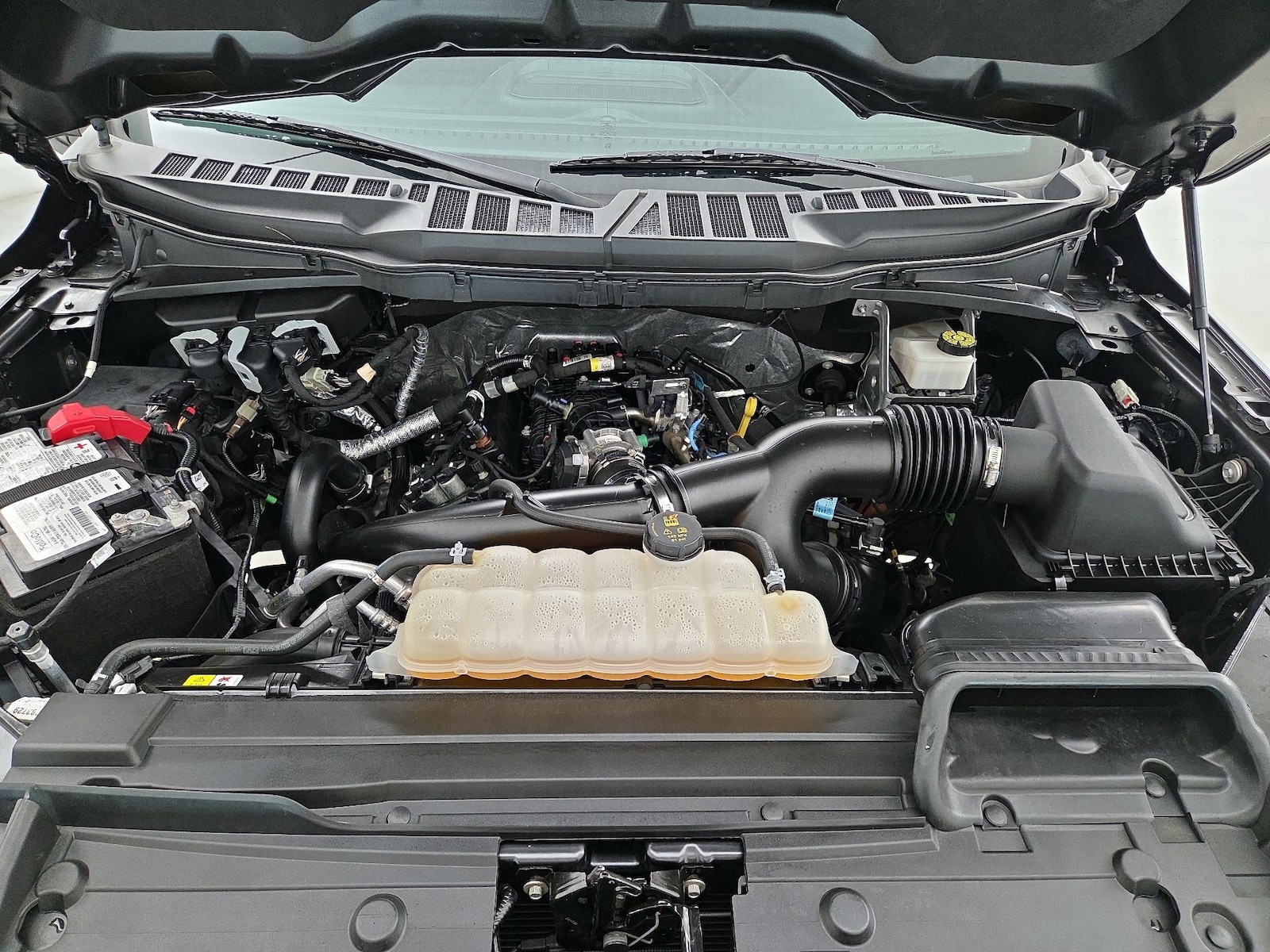 2023 Ford F-150 XLT - Photo 23