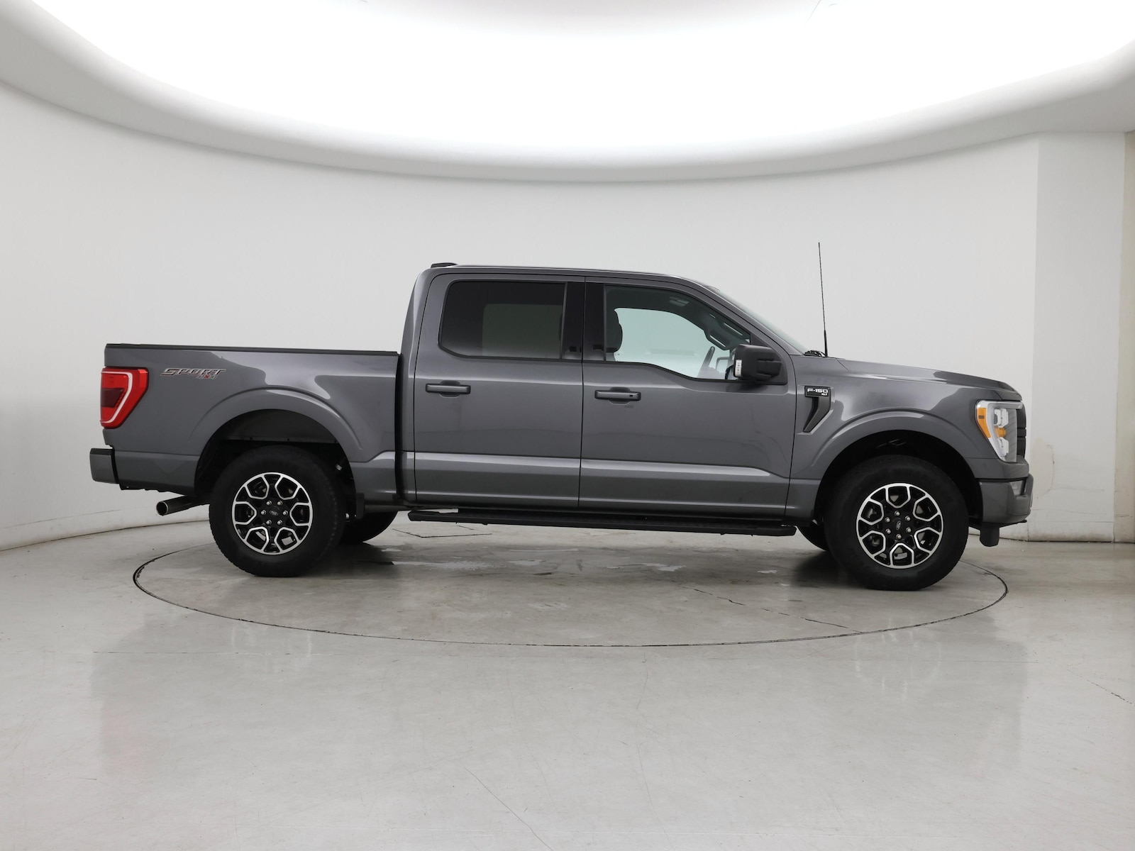 2023 Ford F-150 XLT - Photo 8