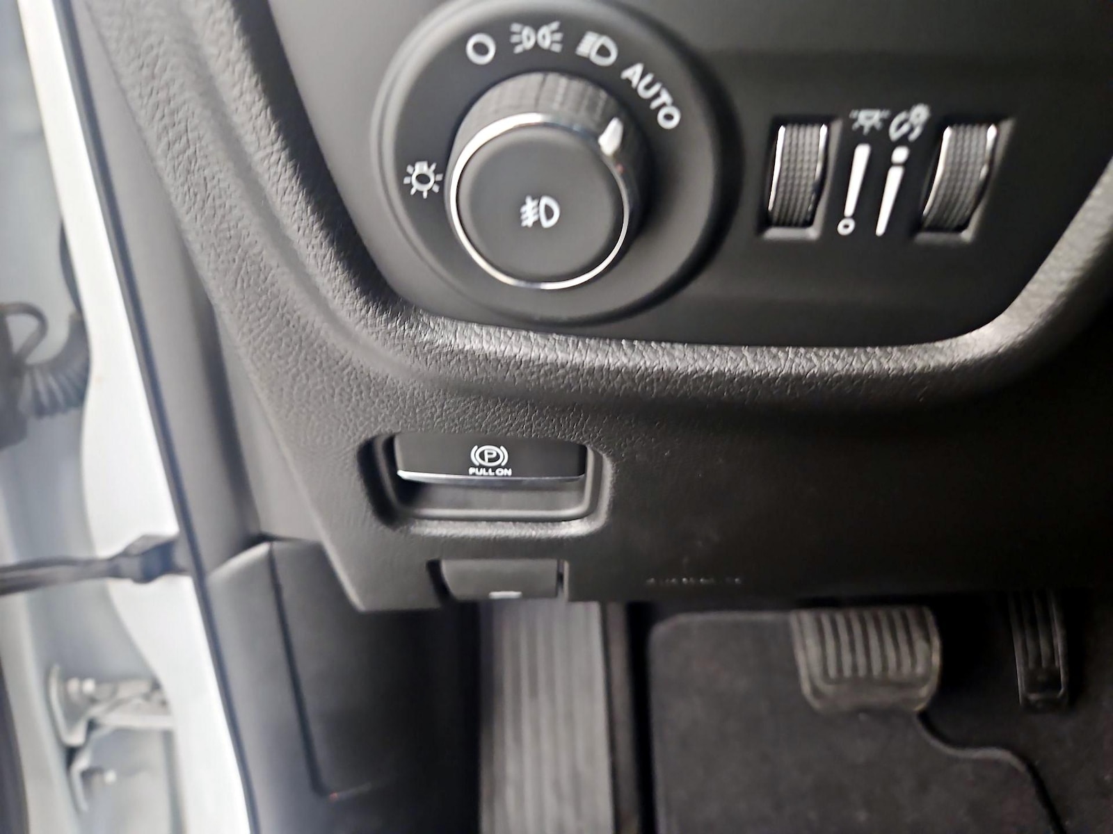 2022 Jeep Grand Cherokee Limited - Photo 14