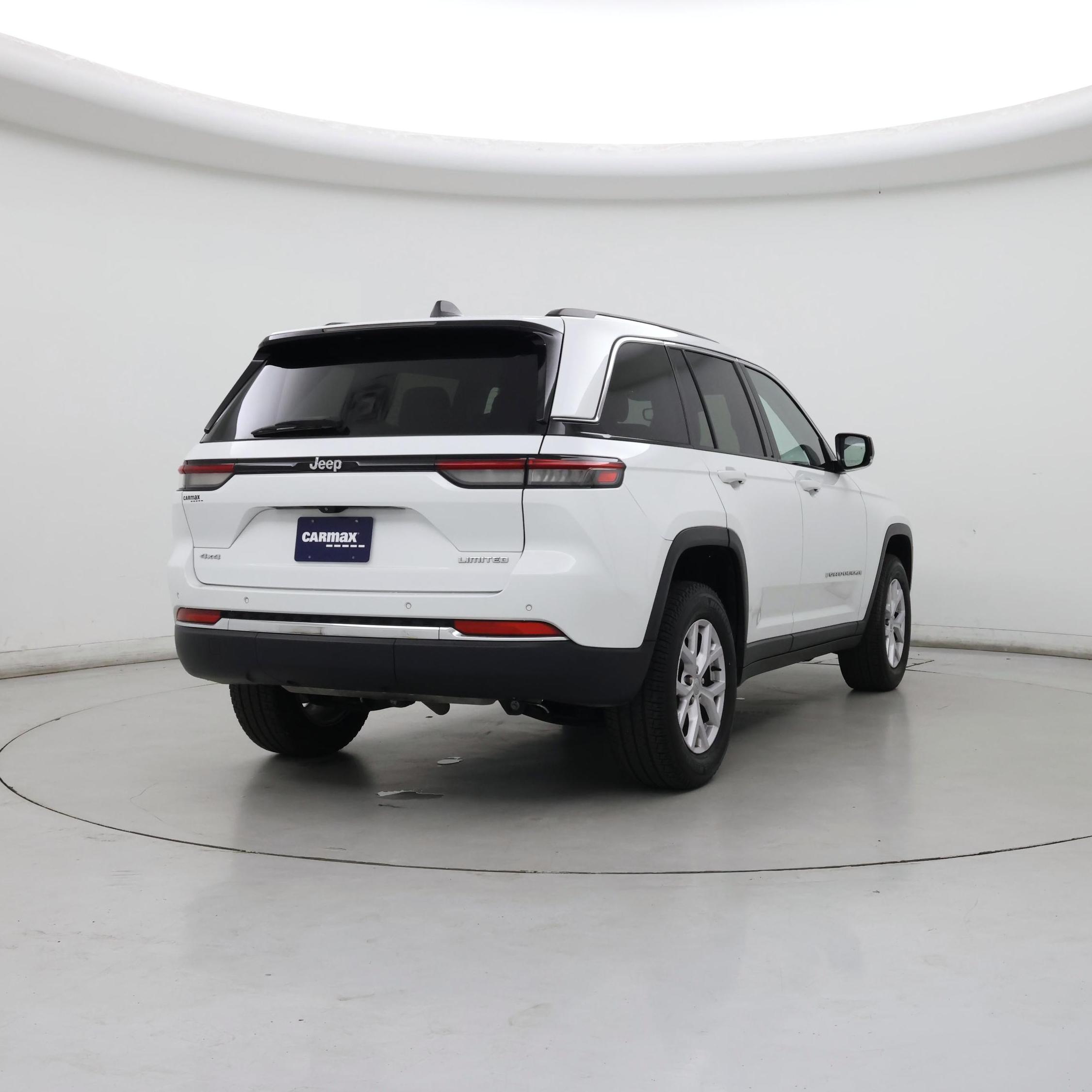 Thumbnail: 2022 Jeep Grand Cherokee - 8