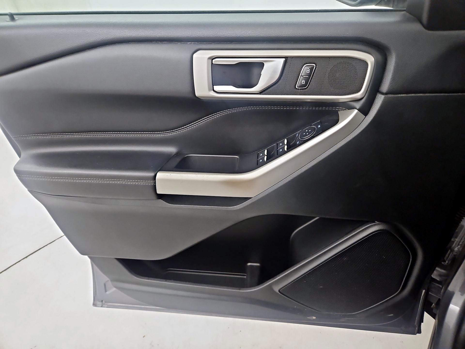 Thumbnail: 2021 Ford Explorer - 12