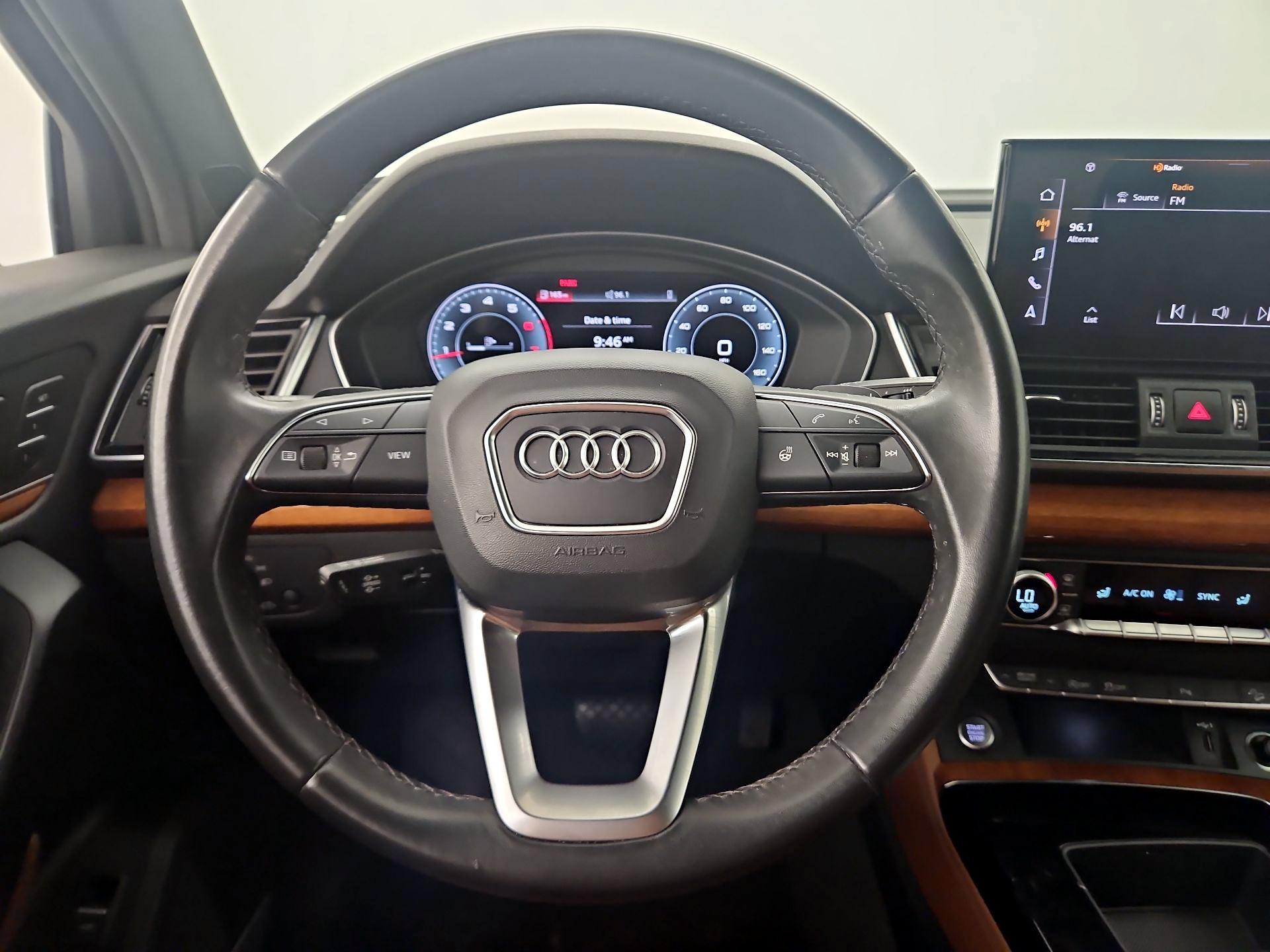 Thumbnail: 2023 Audi Q5 - 10
