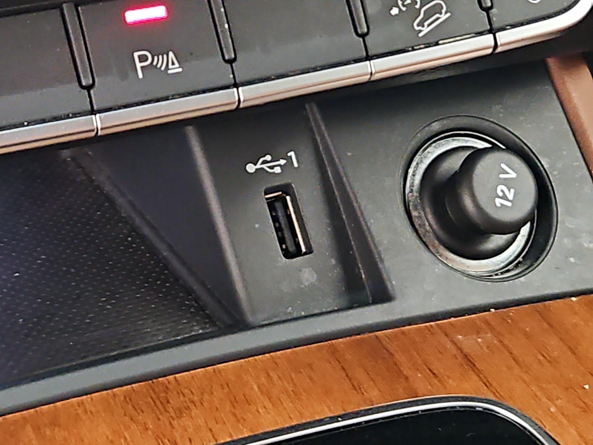 Thumbnail: 2023 Audi Q5 - 18