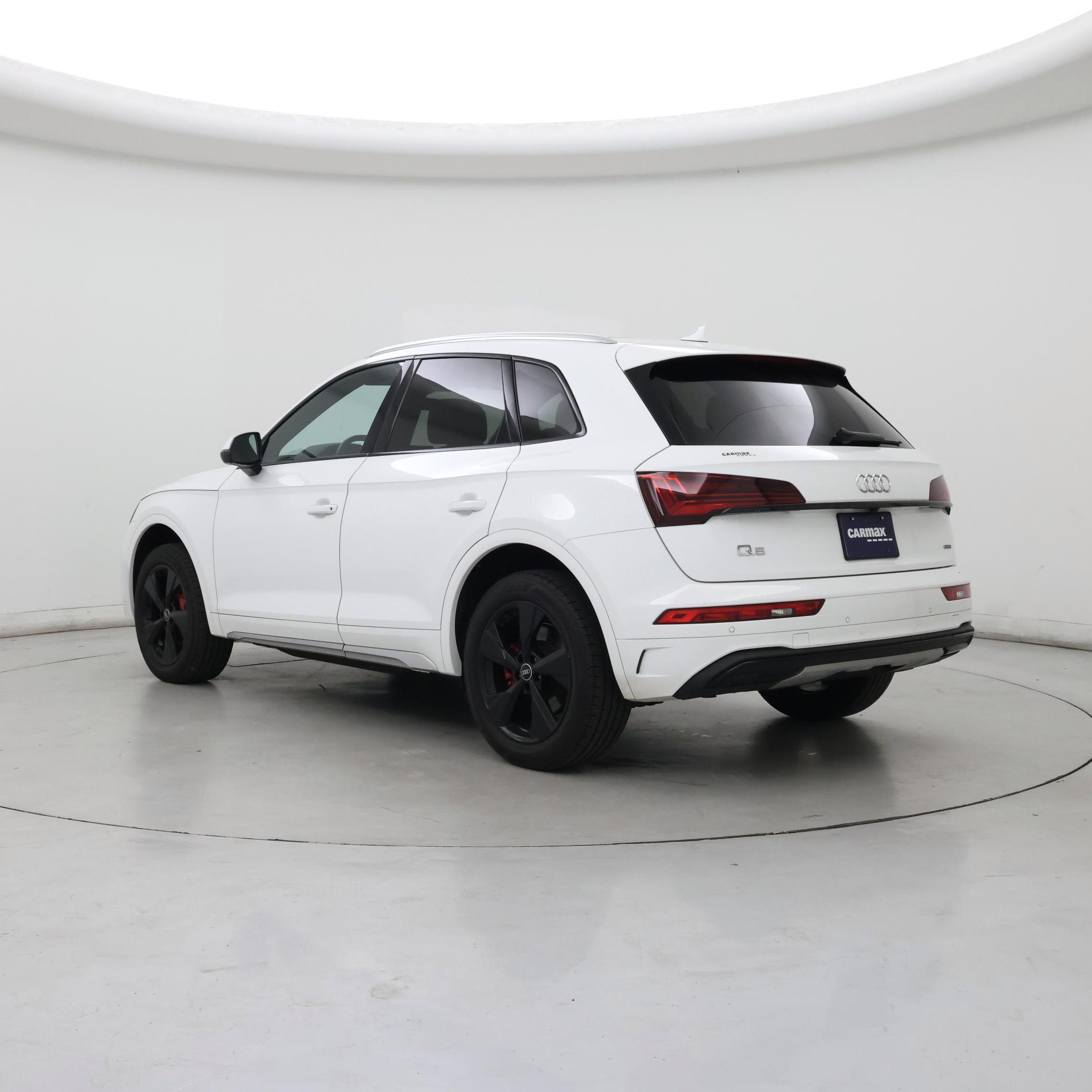 Thumbnail: 2023 Audi Q5 - 2