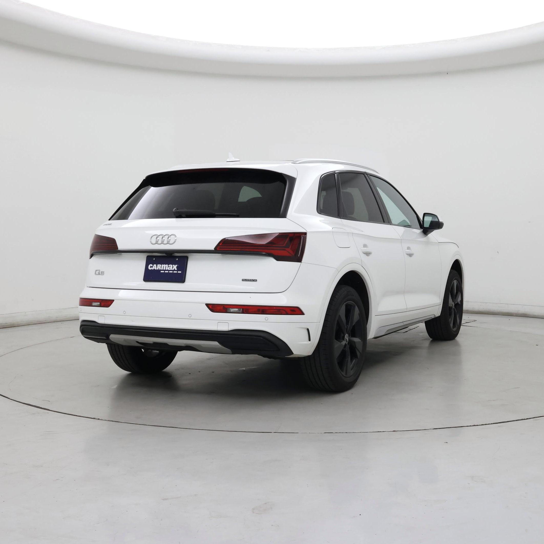 Thumbnail: 2023 Audi Q5 - 8