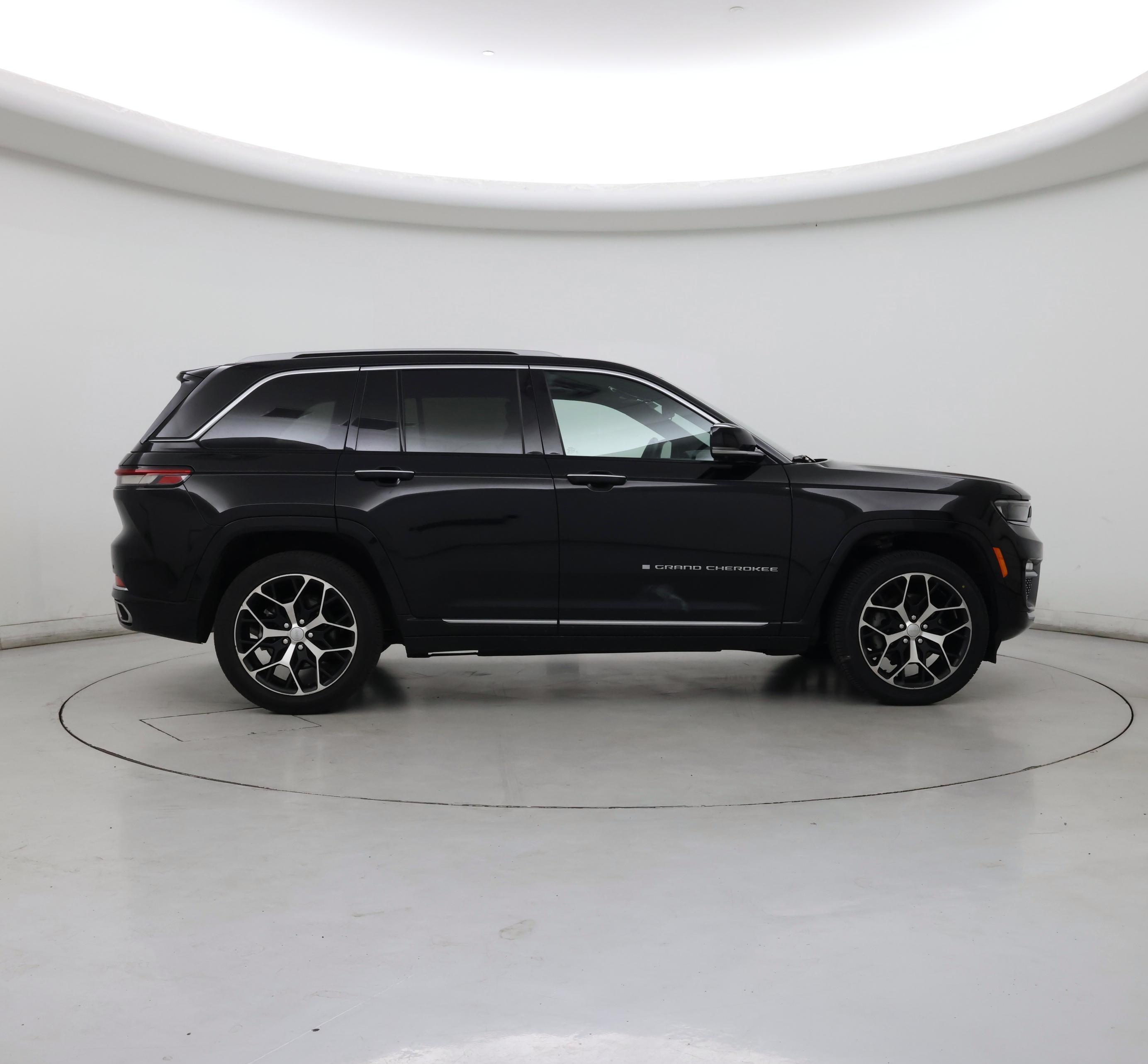 Thumbnail: 2022 Jeep Grand Cherokee - 7