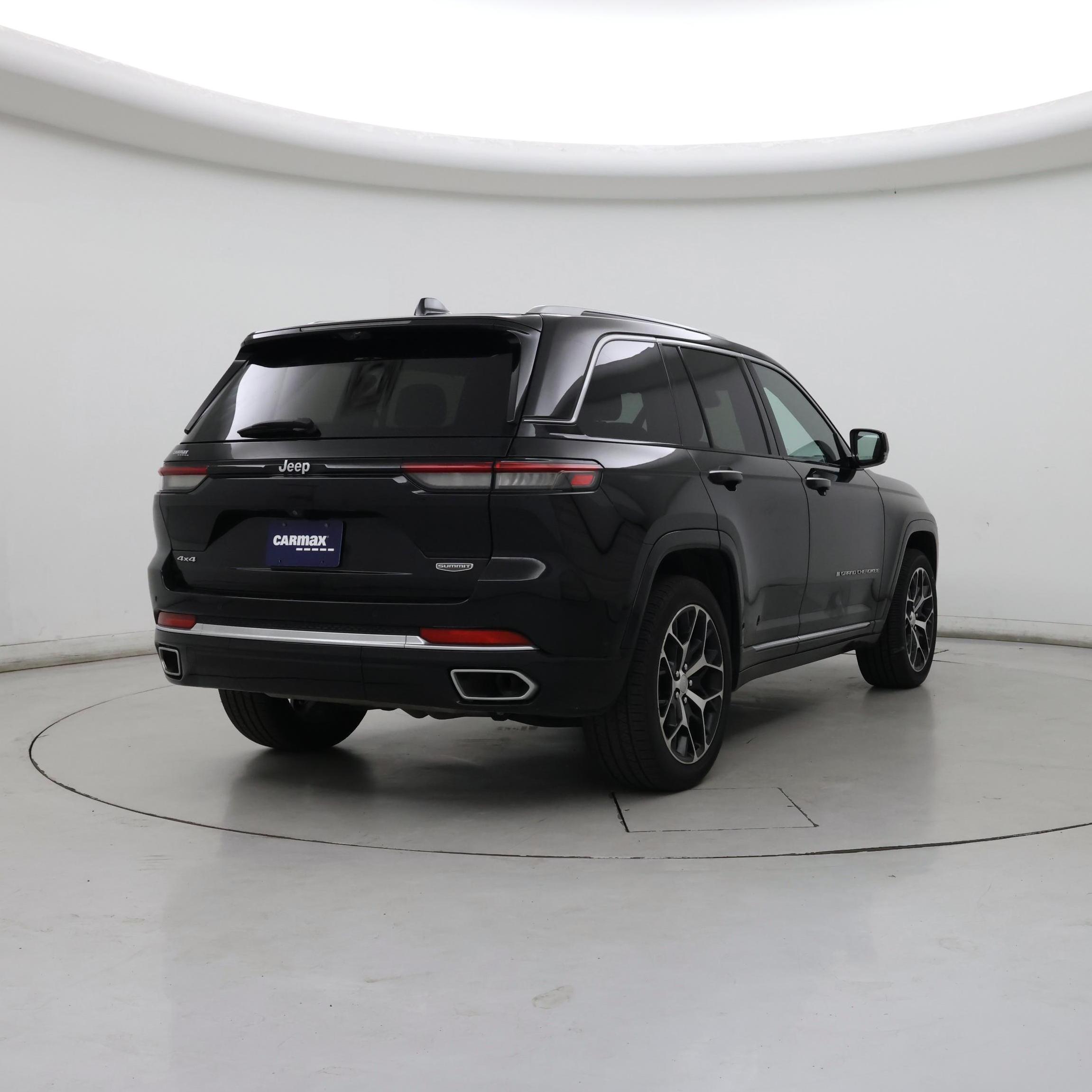 Thumbnail: 2022 Jeep Grand Cherokee - 8