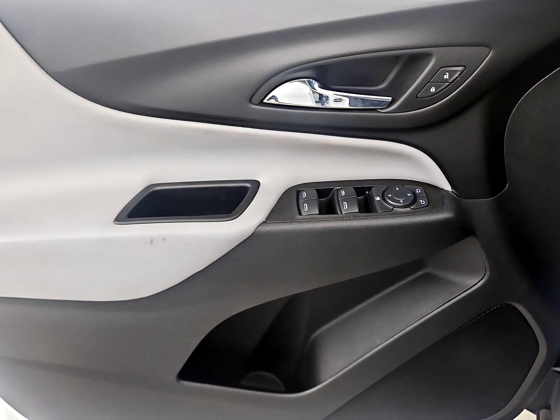 Thumbnail: 2021 Chevrolet Equinox - 12