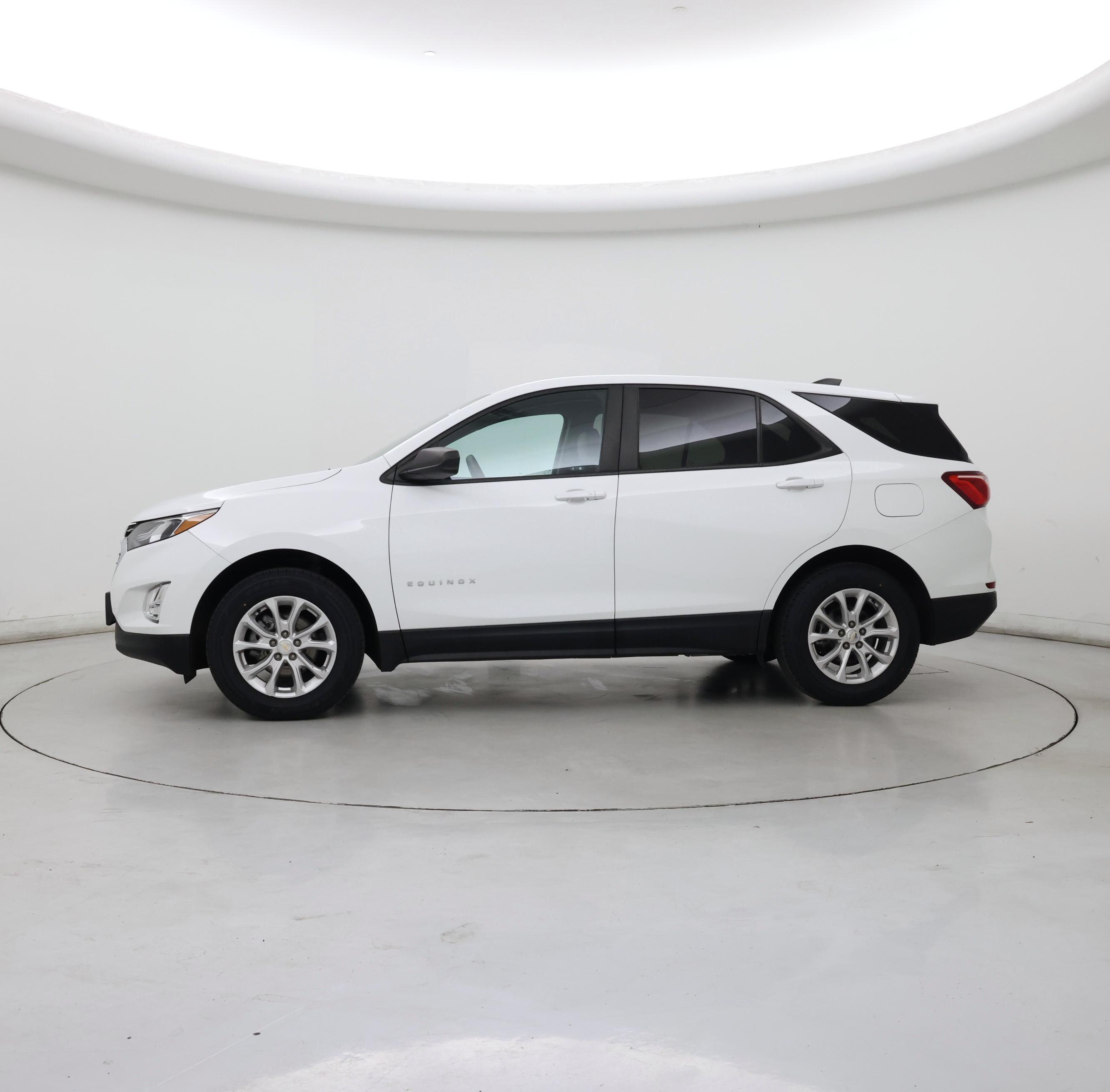 Thumbnail: 2021 Chevrolet Equinox - 3