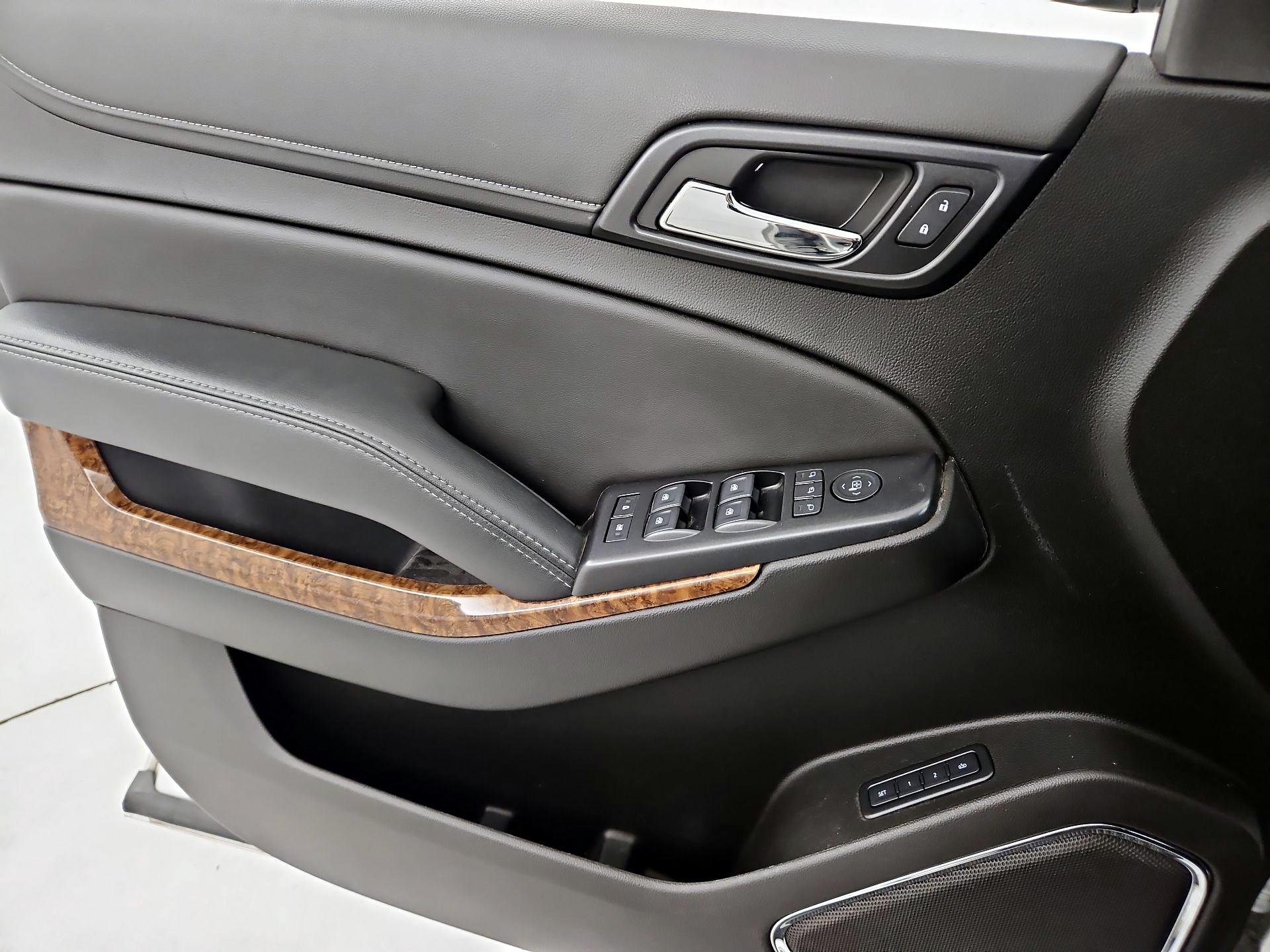 Thumbnail: 2020 Chevrolet Tahoe - 12