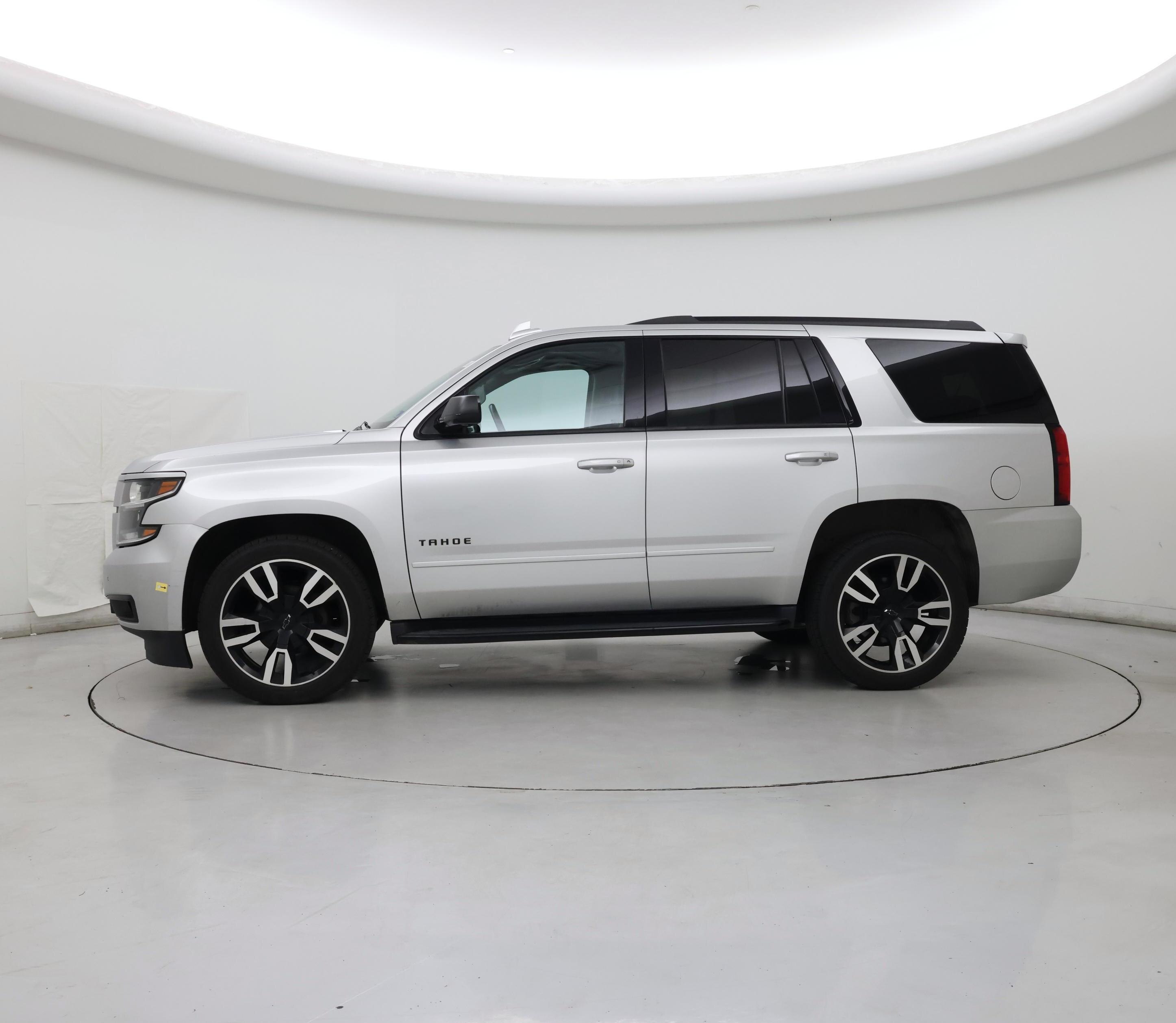 Thumbnail: 2020 Chevrolet Tahoe - 3