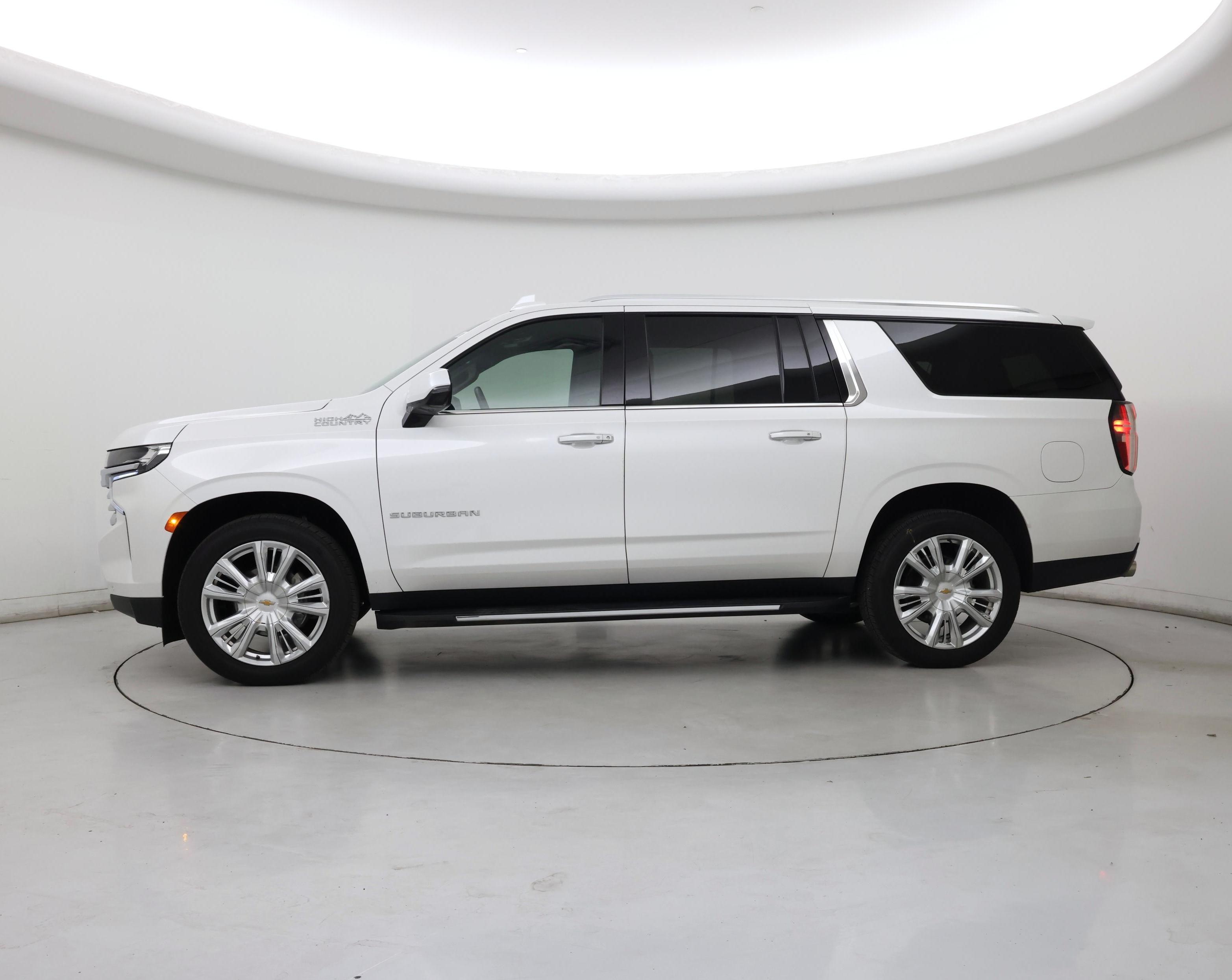 Thumbnail: 2022 Chevrolet Suburban - 3
