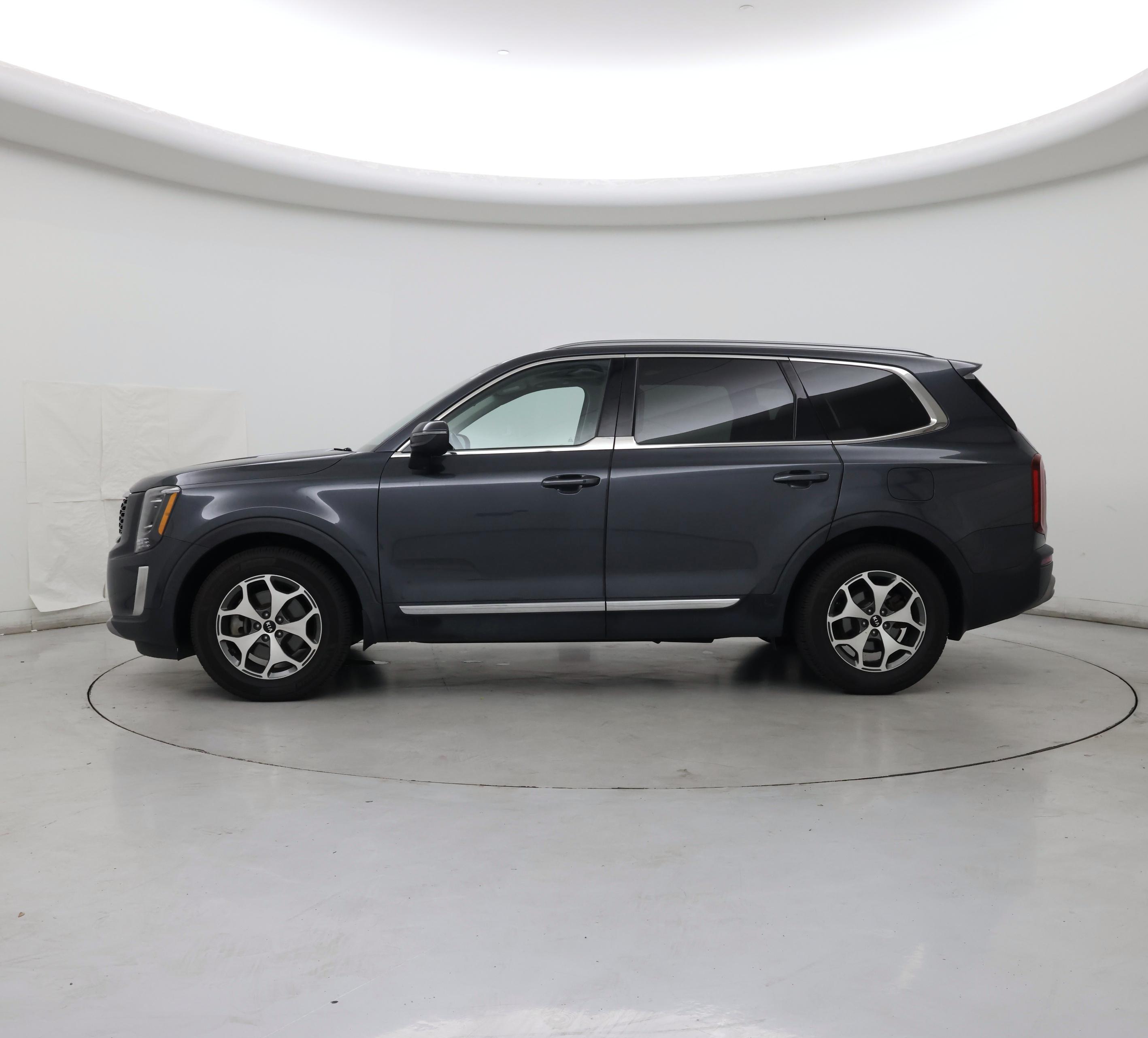 Thumbnail: 2020 Kia Telluride - 3