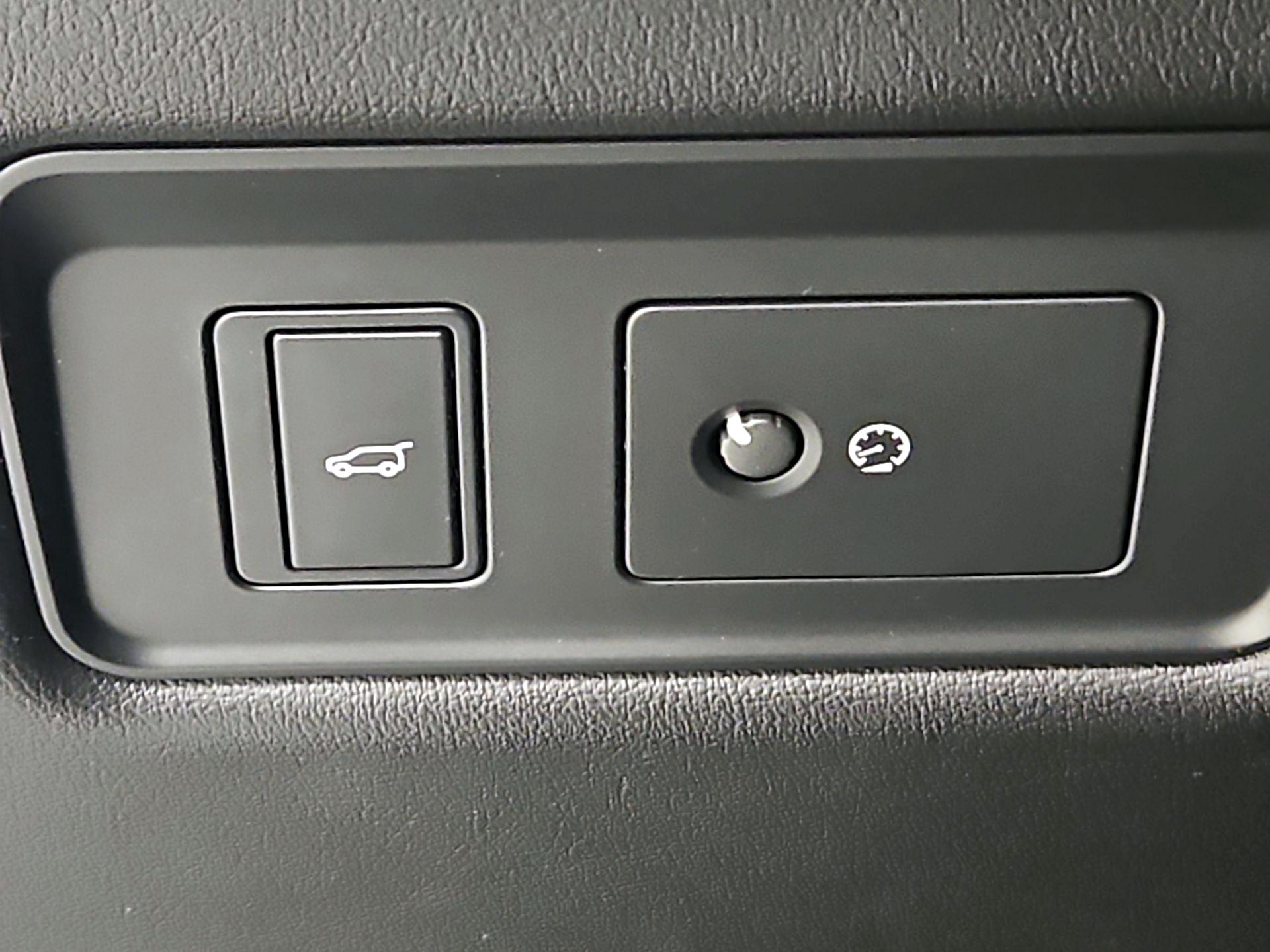 Thumbnail: 2019 Land Rover Range Rover Sport - 13