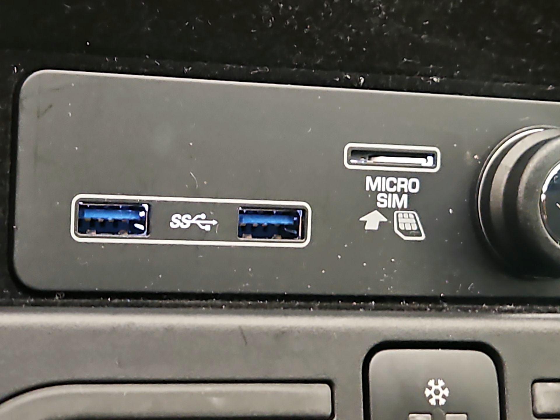 Thumbnail: 2019 Land Rover Range Rover Sport - 18