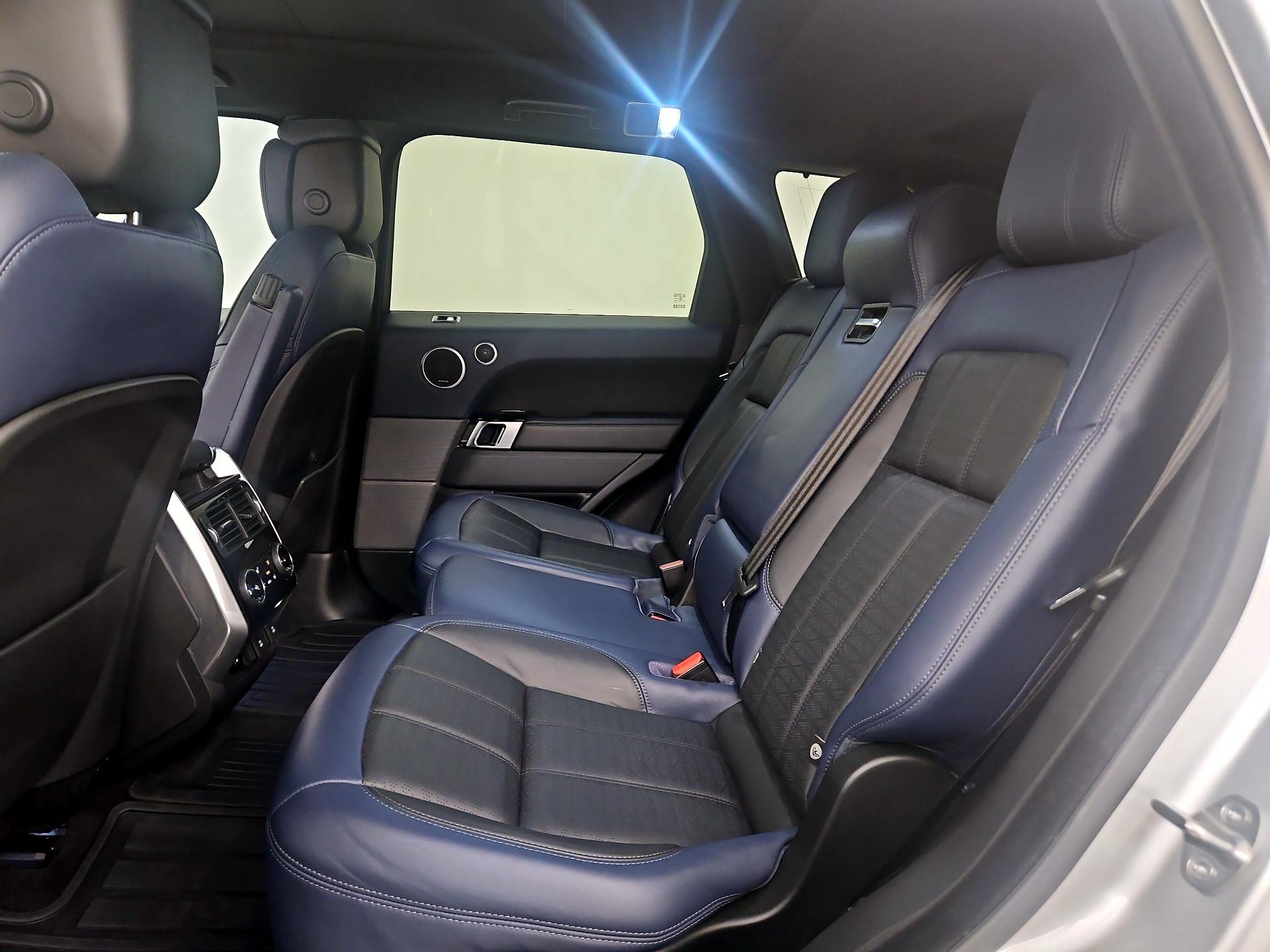 Thumbnail: 2019 Land Rover Range Rover Sport - 20