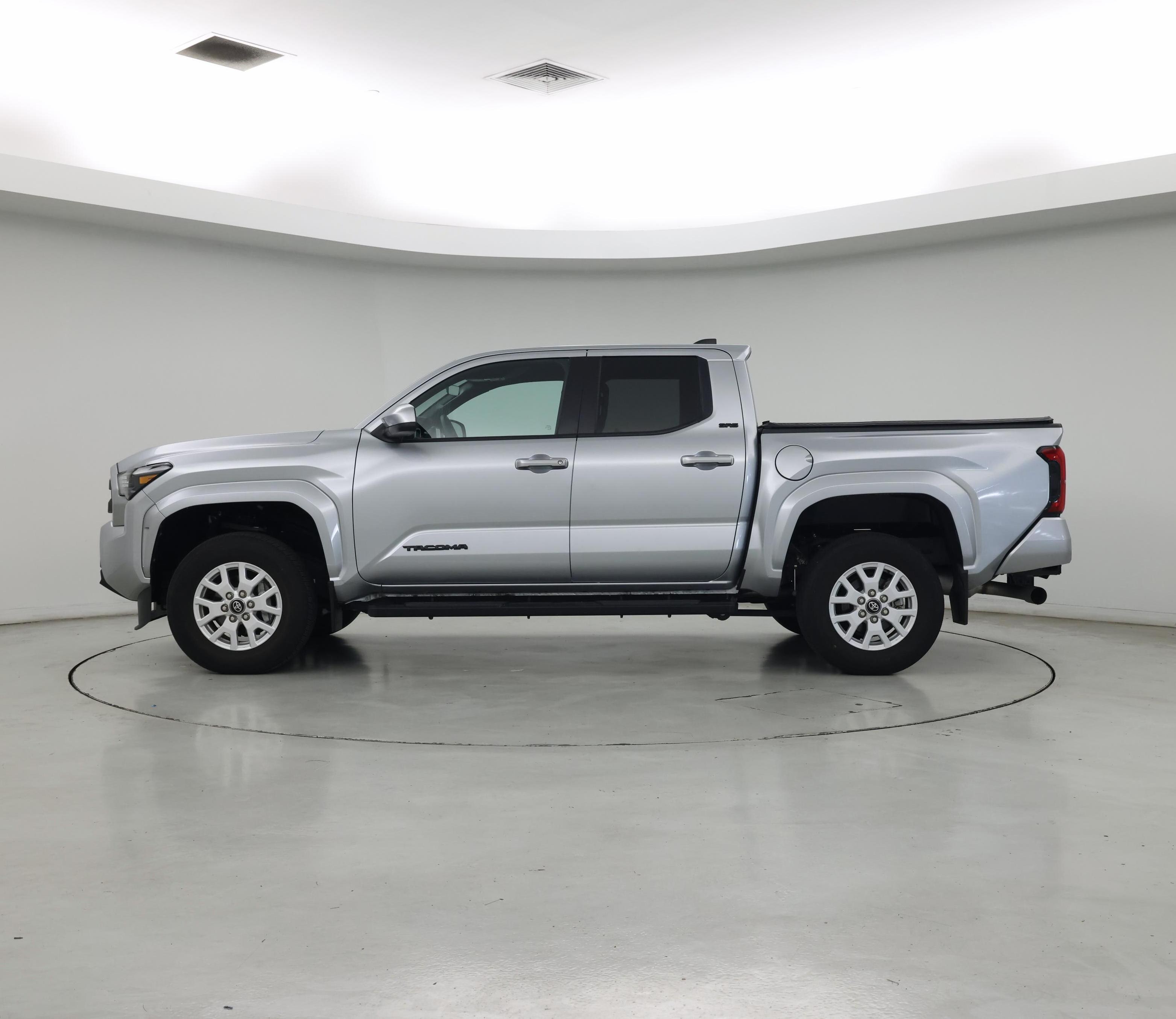 Thumbnail: 2024 Toyota Tacoma - 3